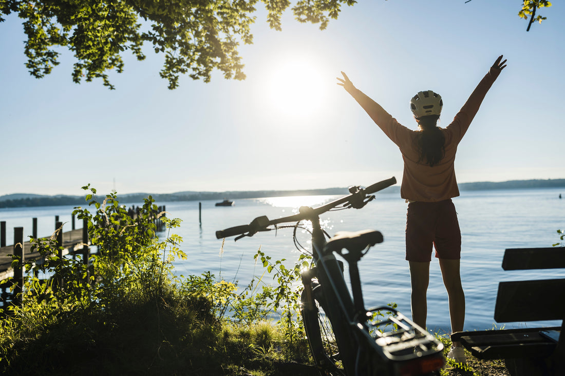 Fit trotz Sommerhitze mit dem E-Bike: Warum Radfahren jetzt dein bestes Fitness-Tool ist