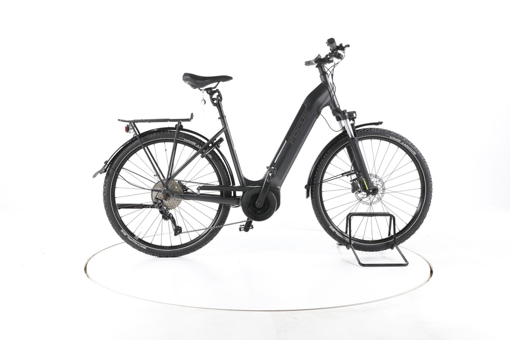 Focus Planet² 5.9 Trekking E-Bike Tiefeinsteiger - Image 1