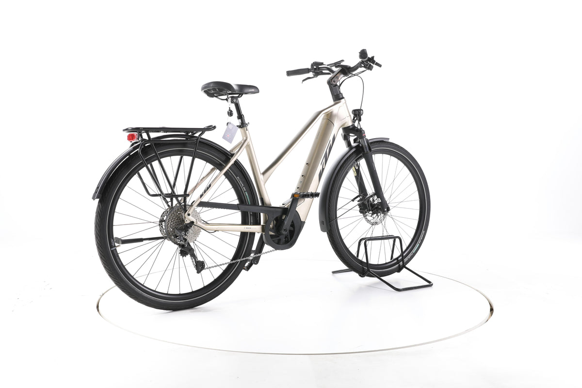 KTM Macina Style 740 Trekking E-Bike - Image 12