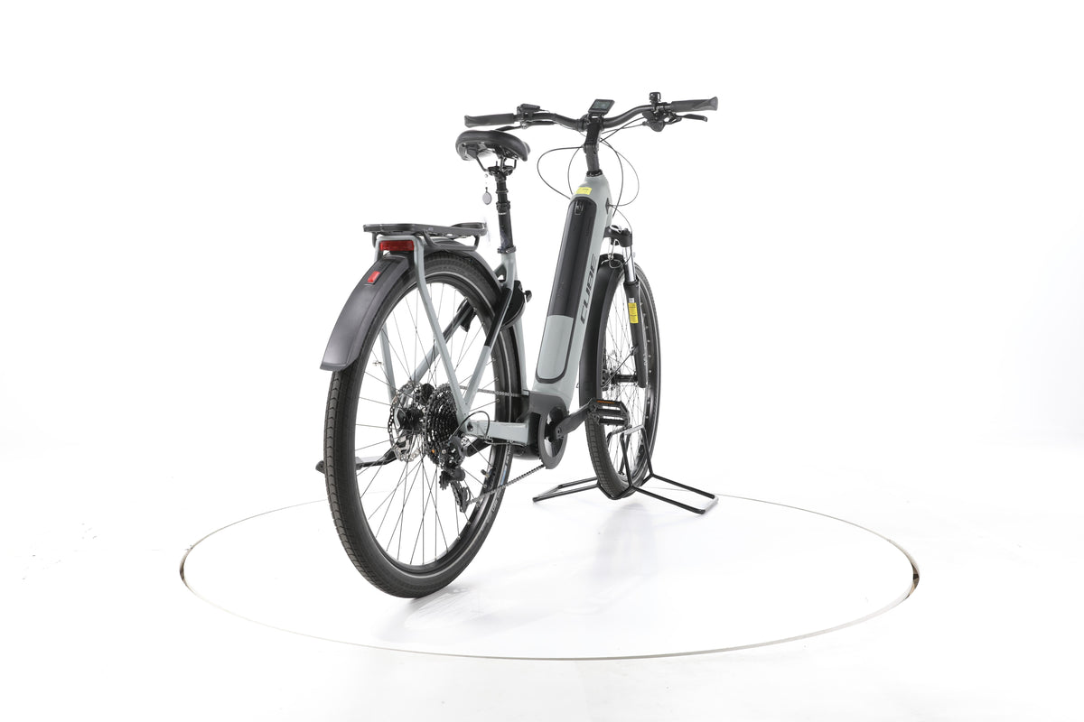 Cube Kathmandu Hybrid ONE Trekking E-Bike Tiefeinsteiger - Image 11