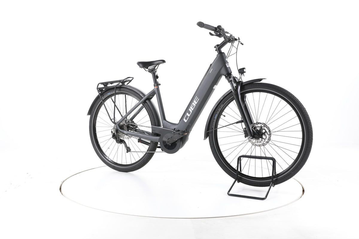 Cube Touring Hybrid One Trekking E-Bike Tiefeinsteiger - Image 2