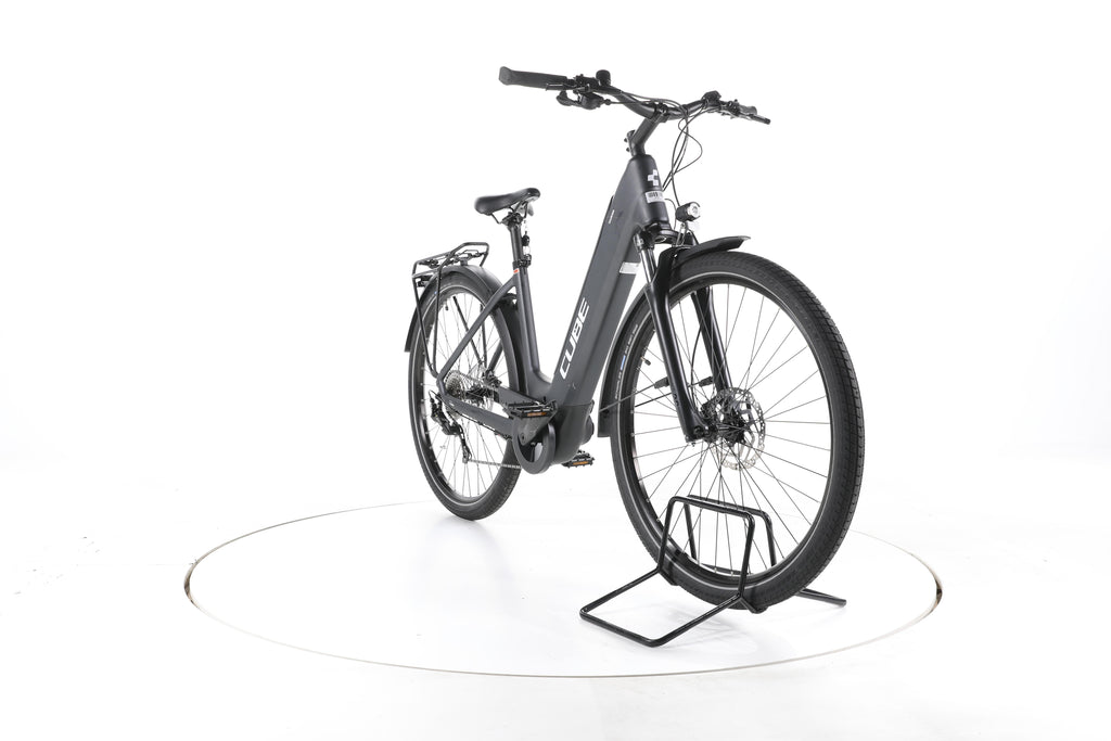 Cube Touring Hybrid One Trekking E-Bike Tiefeinsteiger - Image 3