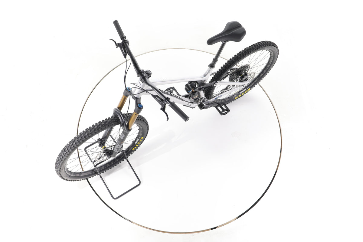 RAAW Madonna V3 Fahrrad Fully - Image 18