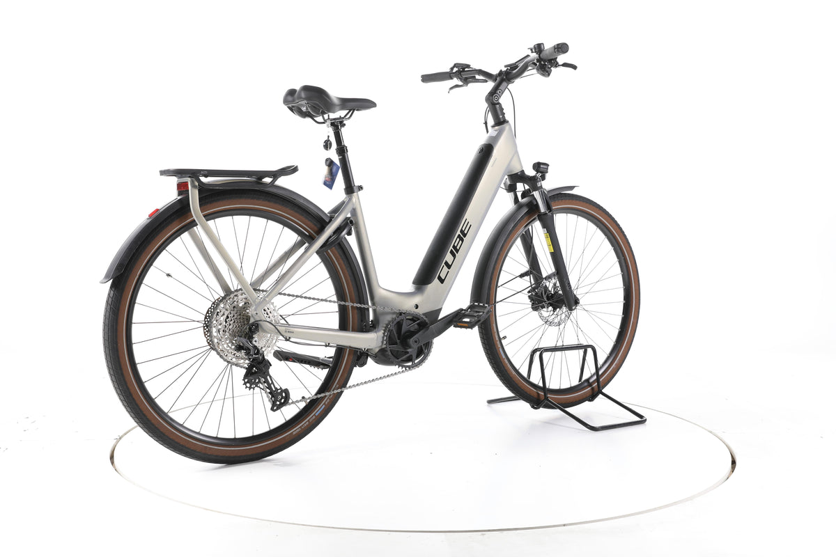 Cube Touring Hybrid Pro Trekking E-Bike Tiefeinsteiger - Image 12