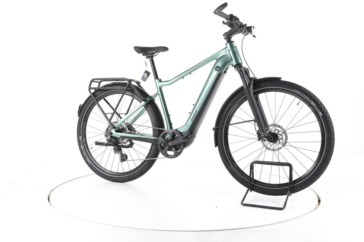 Giant Explore E+ 1 Trekking E-Bike - Image 2