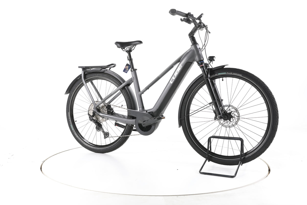 Cube Touring Hybrid EXC Trekking E-Bike - Image 2
