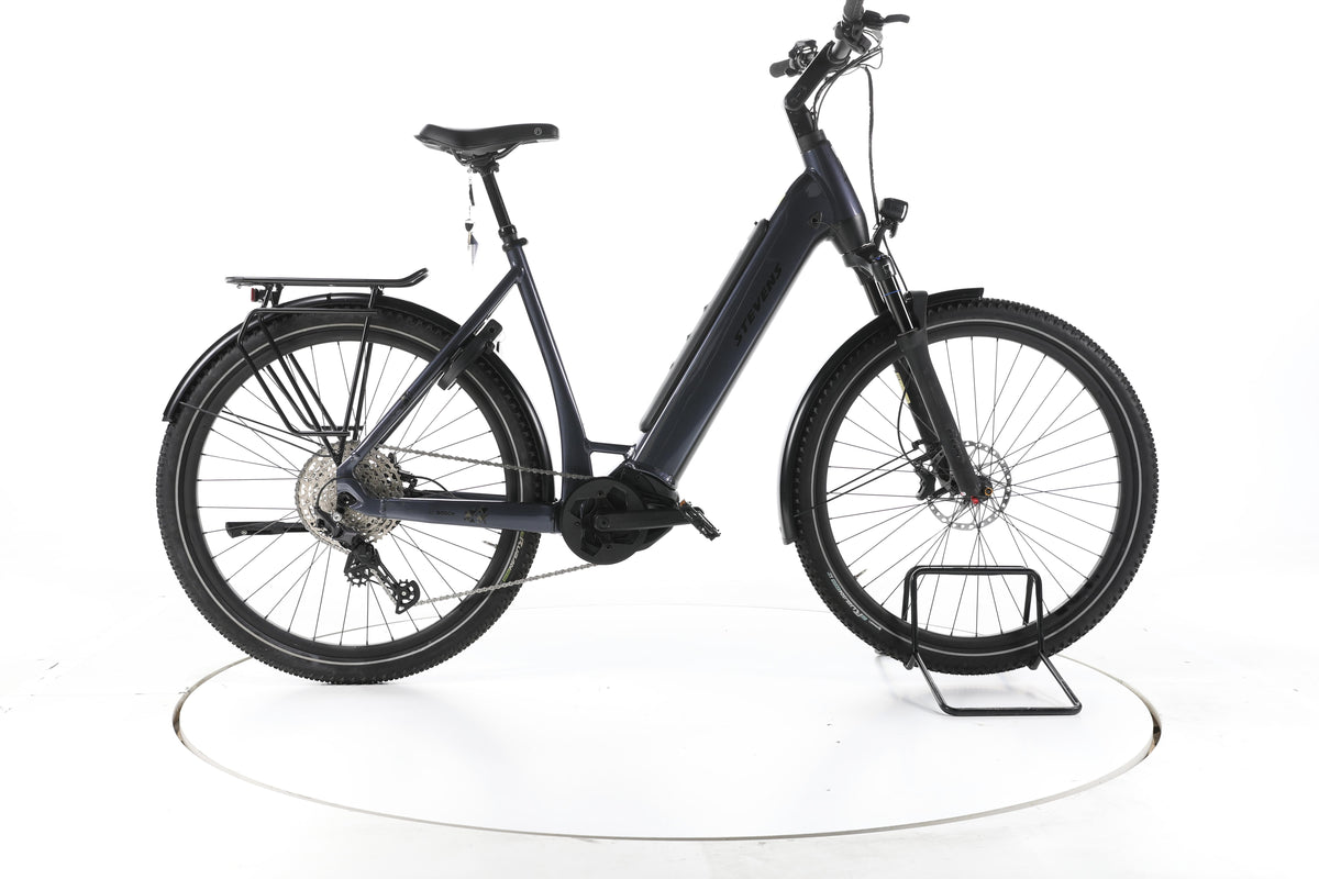 Stevens E-Universe 7.6 Plus FEQ Trekking E-Bike Tiefeinsteiger - Image 1