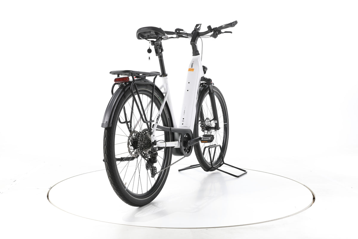 KTM Cento 10 Plus Trekking E-Bike Tiefeinsteiger - Image 11
