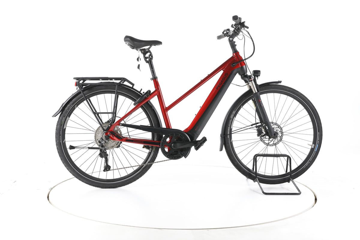 Pegasus Premio Evo 10 Lite Trekking E-Bike - Image 1