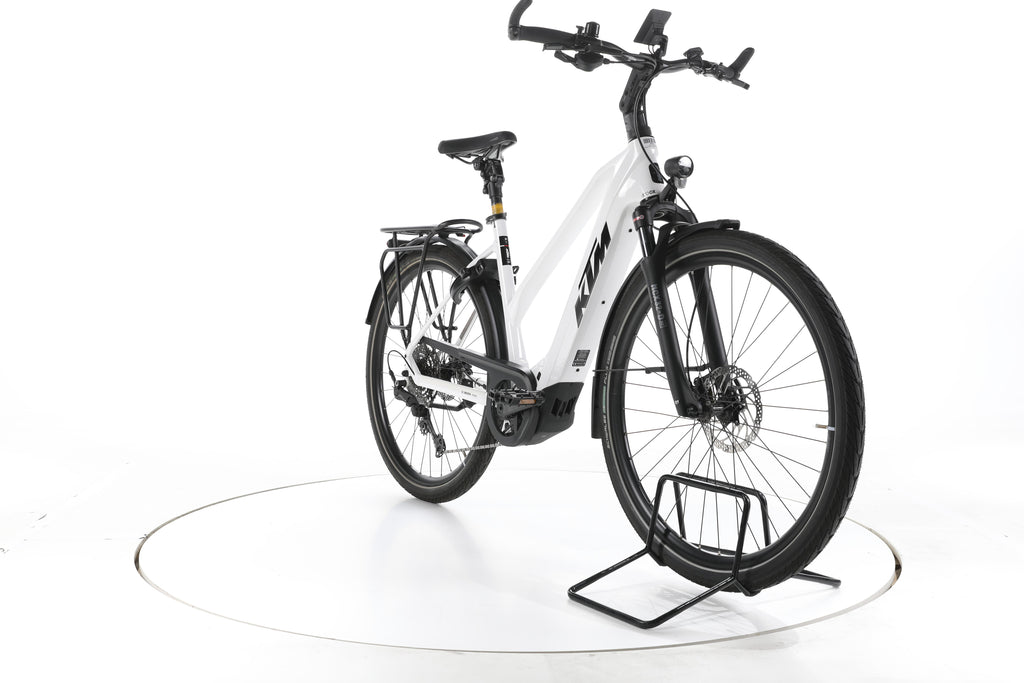 KTM Cento 10 Plus Trekking E-Bike 2024 - Image 3