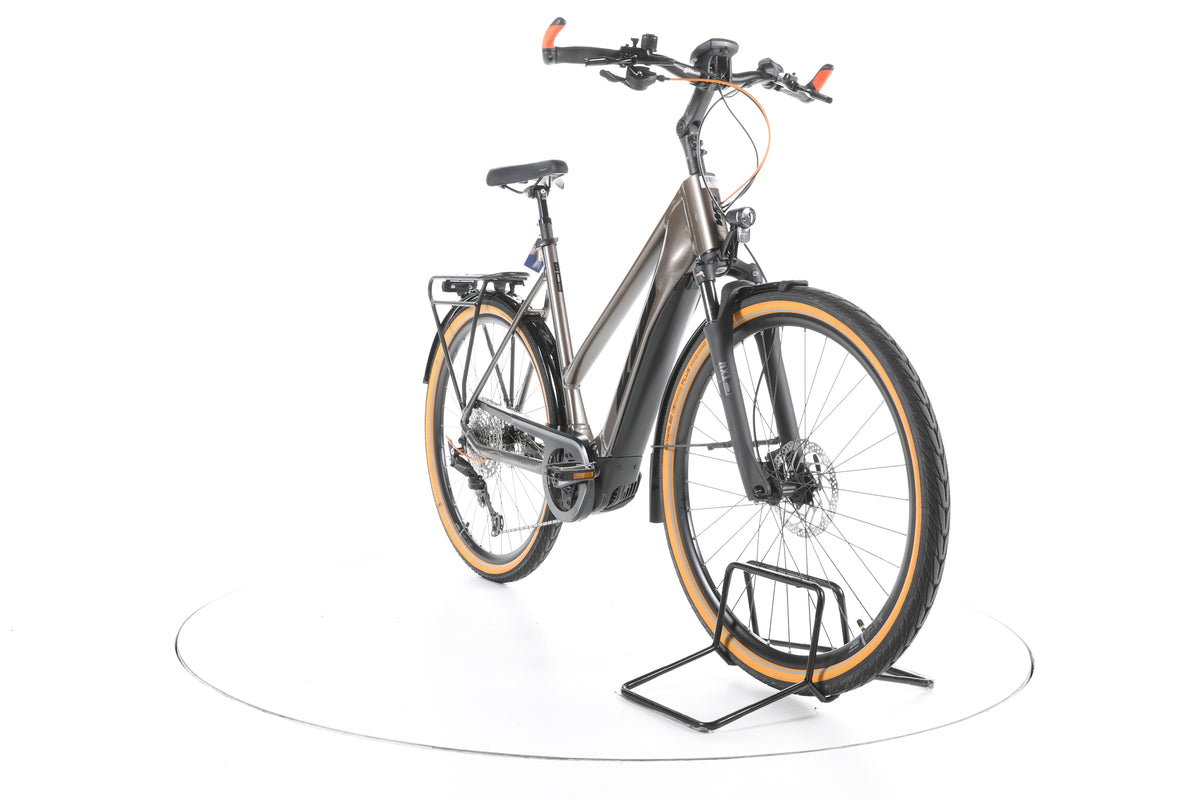 KTM Macina Ultimate Pro Trekking E-Bike - Image 3