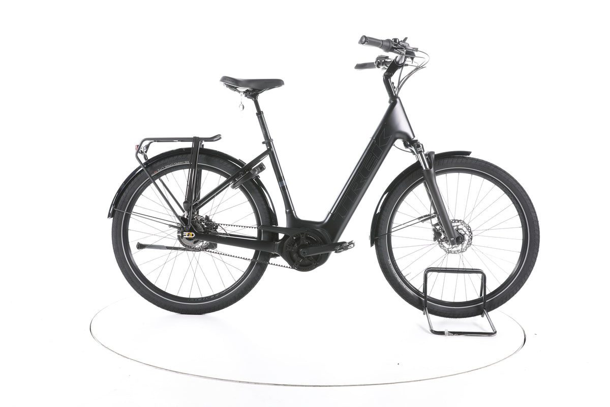 Trek District +4 City E-Bike Tiefeinsteiger 2025 - Image 1