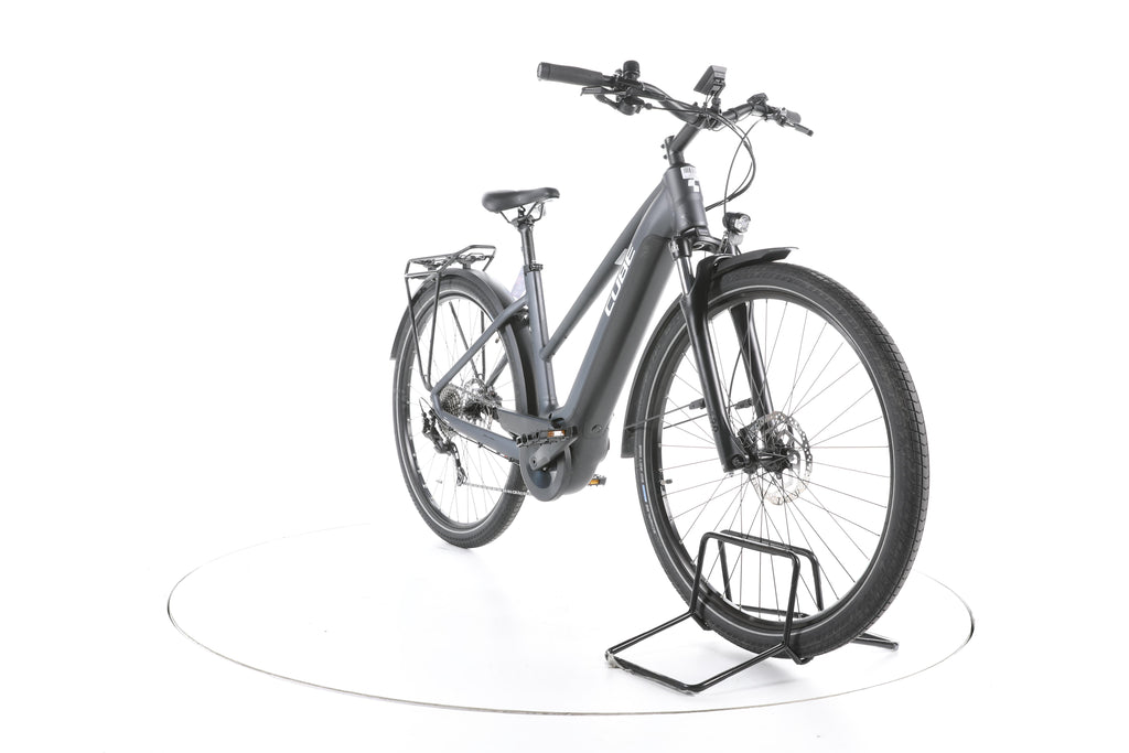 Cube Touring Hybrid One Trekking E-Bike - Image 3