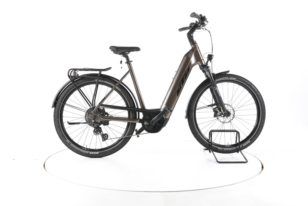 KTM Macina Gran 710 Trekking E-Bike Tiefeinsteiger - Image 1