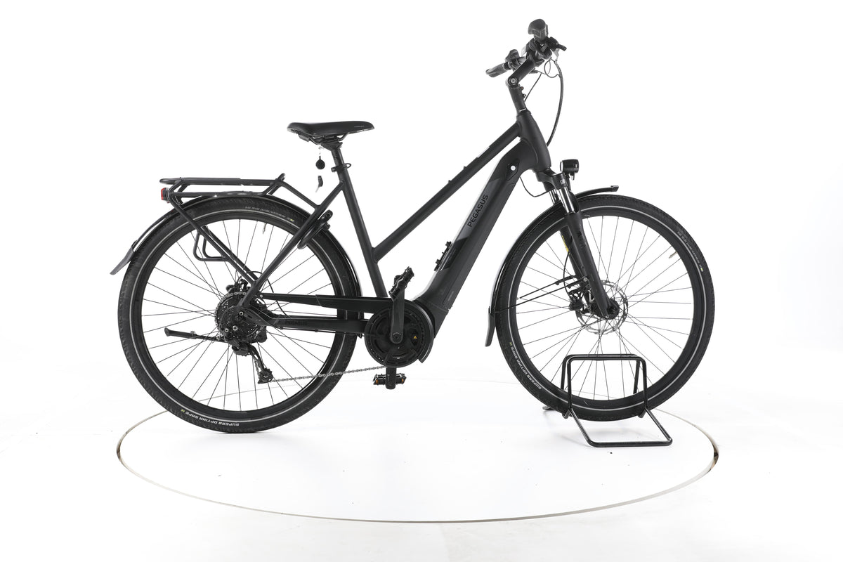 Pegasus Solero EVO 9 Trekking E-Bike - Image 1