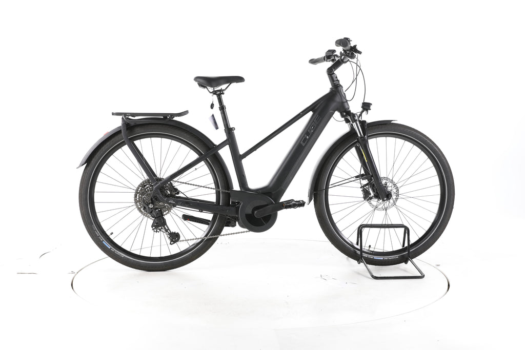 Cube Touring Hybrid Pro Trekking E-Bike 2024 - Image 1