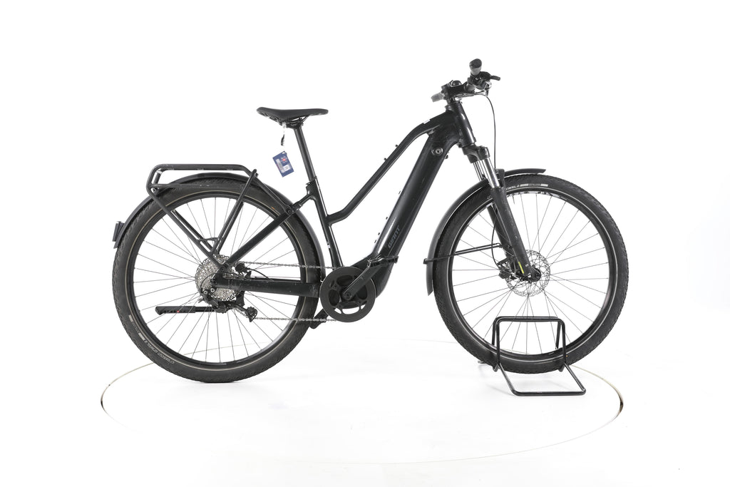 Giant Explore E+ 2 Trekking E-Bike - Image 1