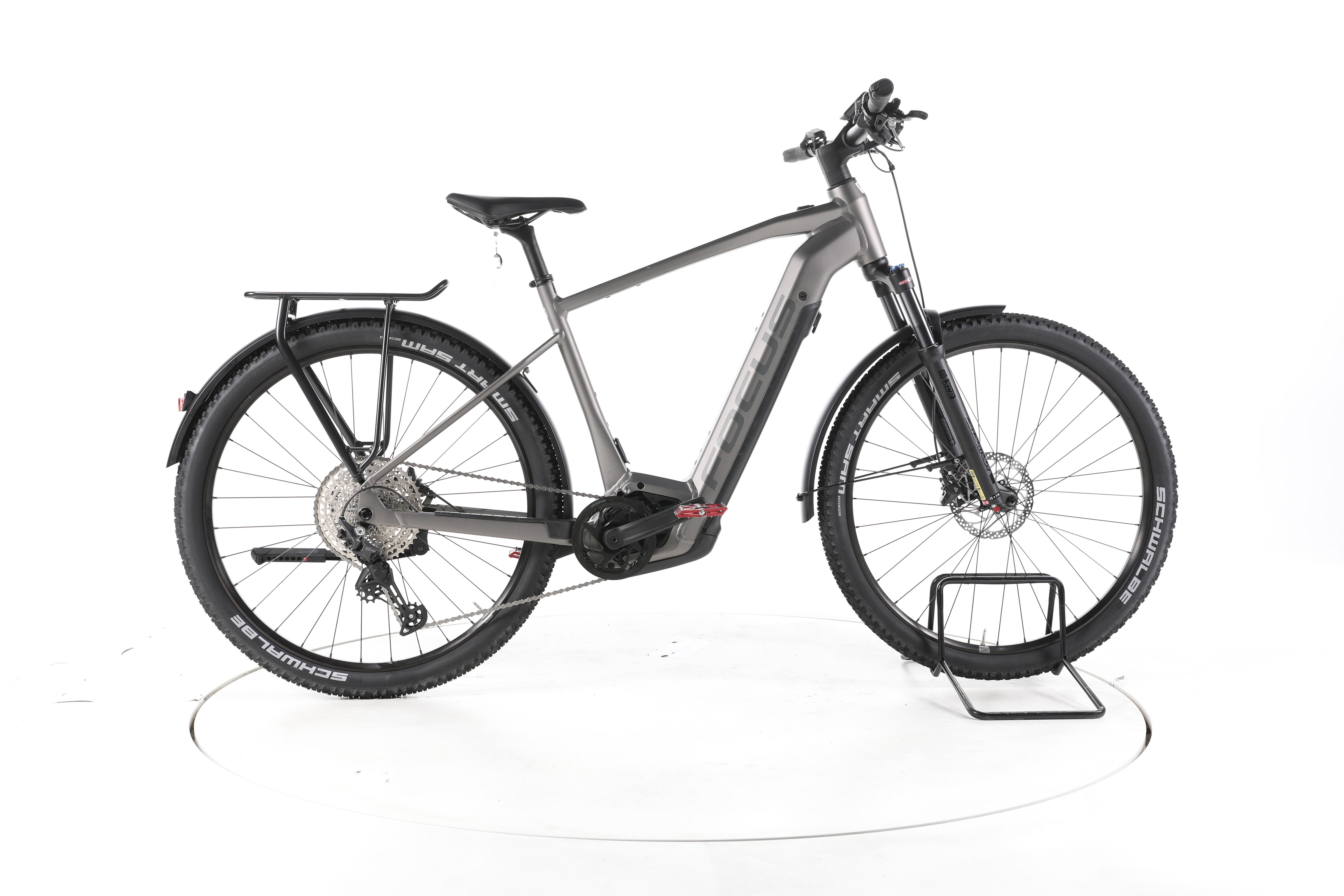 Focus Aventura 6.8 Trekking E-Bike - Image 1