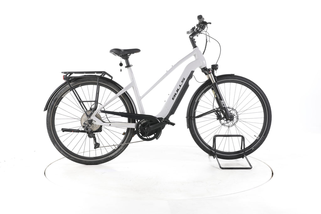 Bulls Lacuba EVO 10 Trekking E-Bike - Image 1