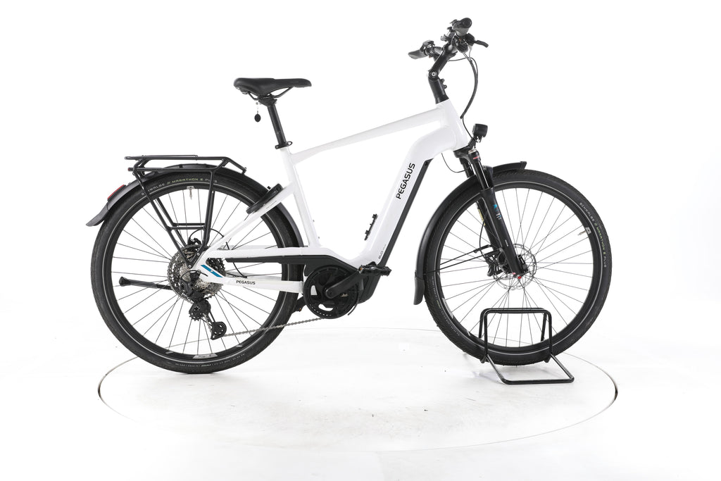 Pegasus Premio Evo 11 "40 Years" Trekking E-Bike Tiefeinsteiger - Image 1