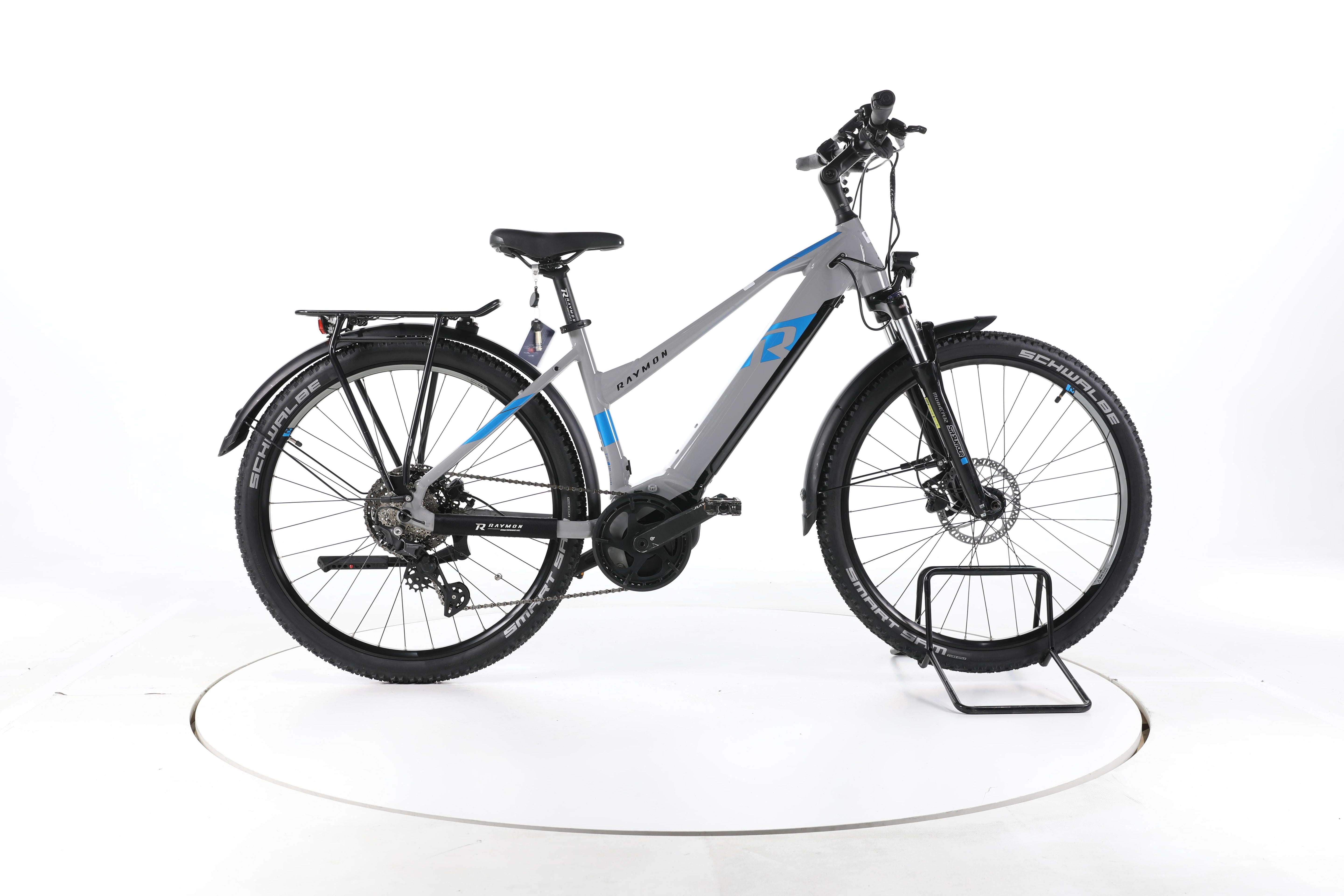 R Raymon CrossRay E 6.0 Trekking E-Bike - Image 1