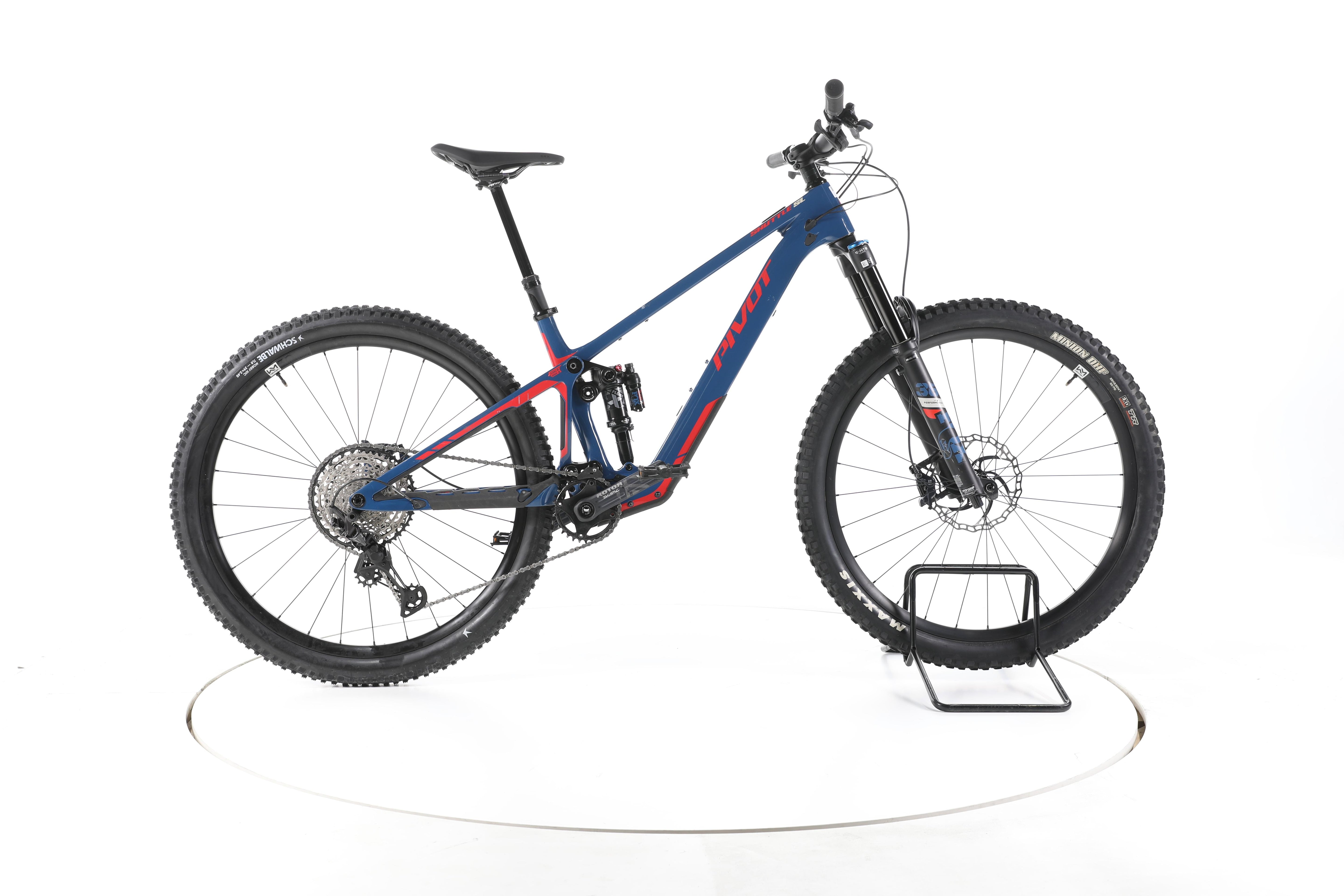 Pivot Cycles Shuttle SL Ride SLX/XT E-Bike Fully Carbon - Image 1