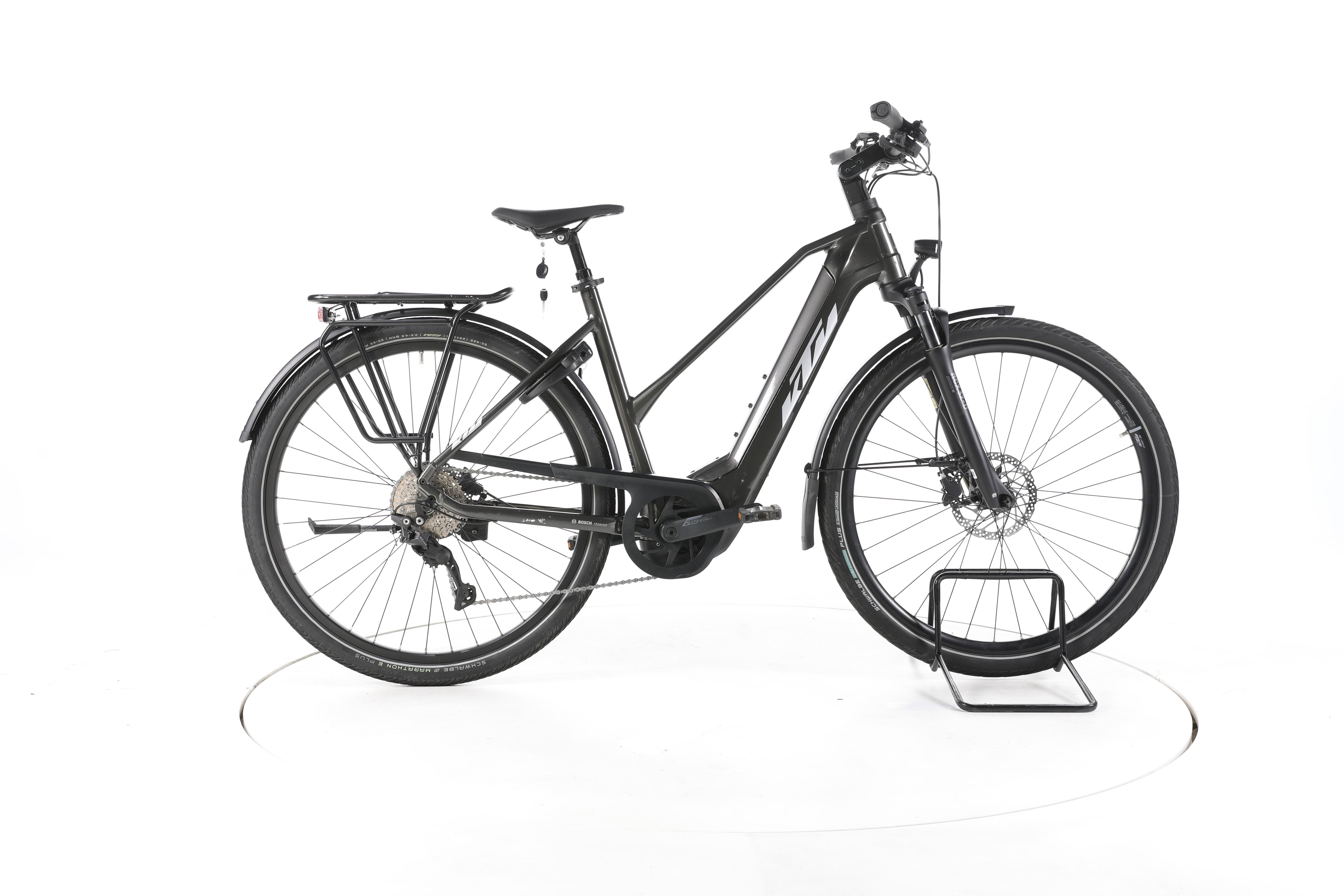 KTM Macina Style 740 Trekking E-Bike - Image 1