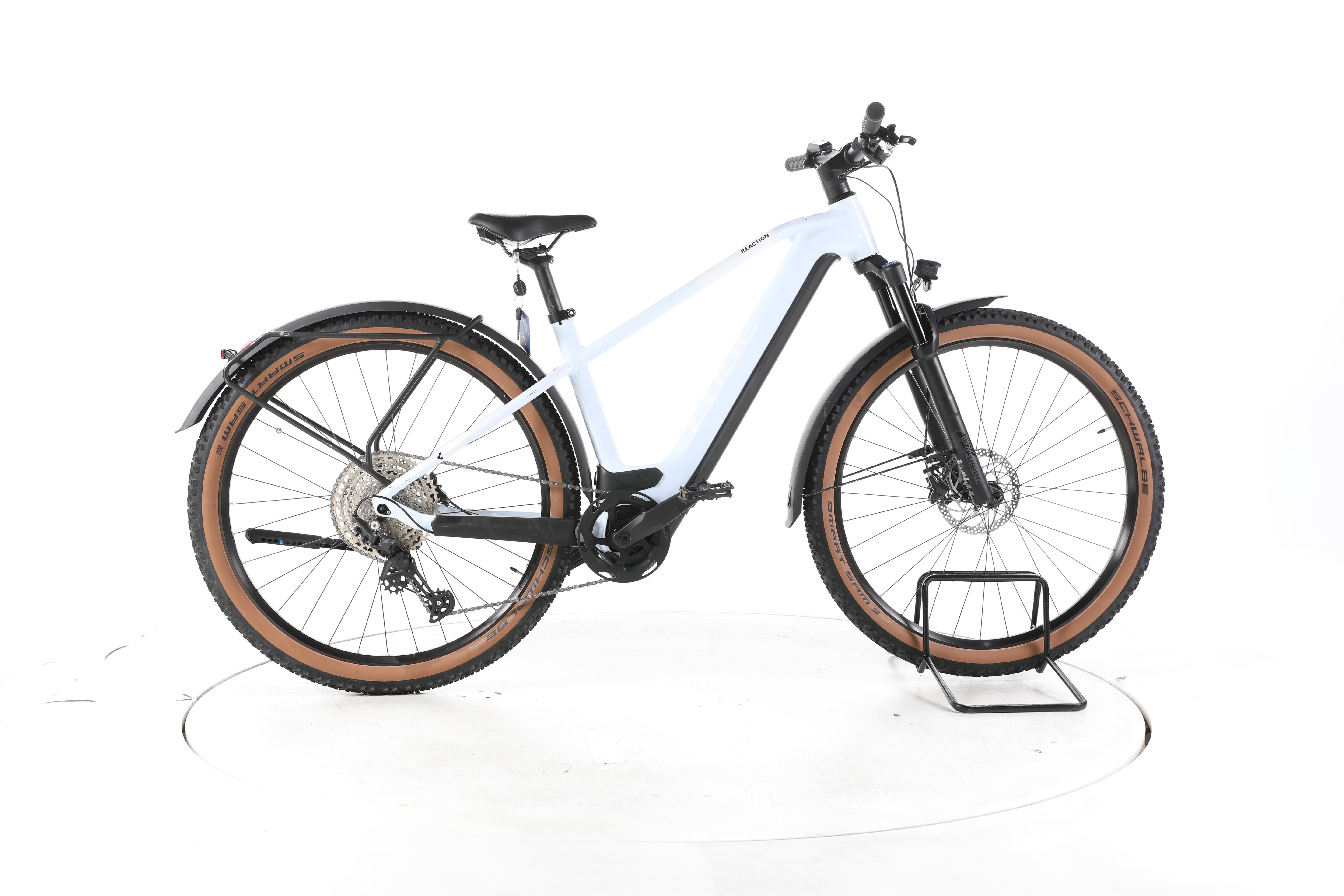 Cube Reaction Hybrid Pro 750 Allroad Trekking E-Bike - Image 1