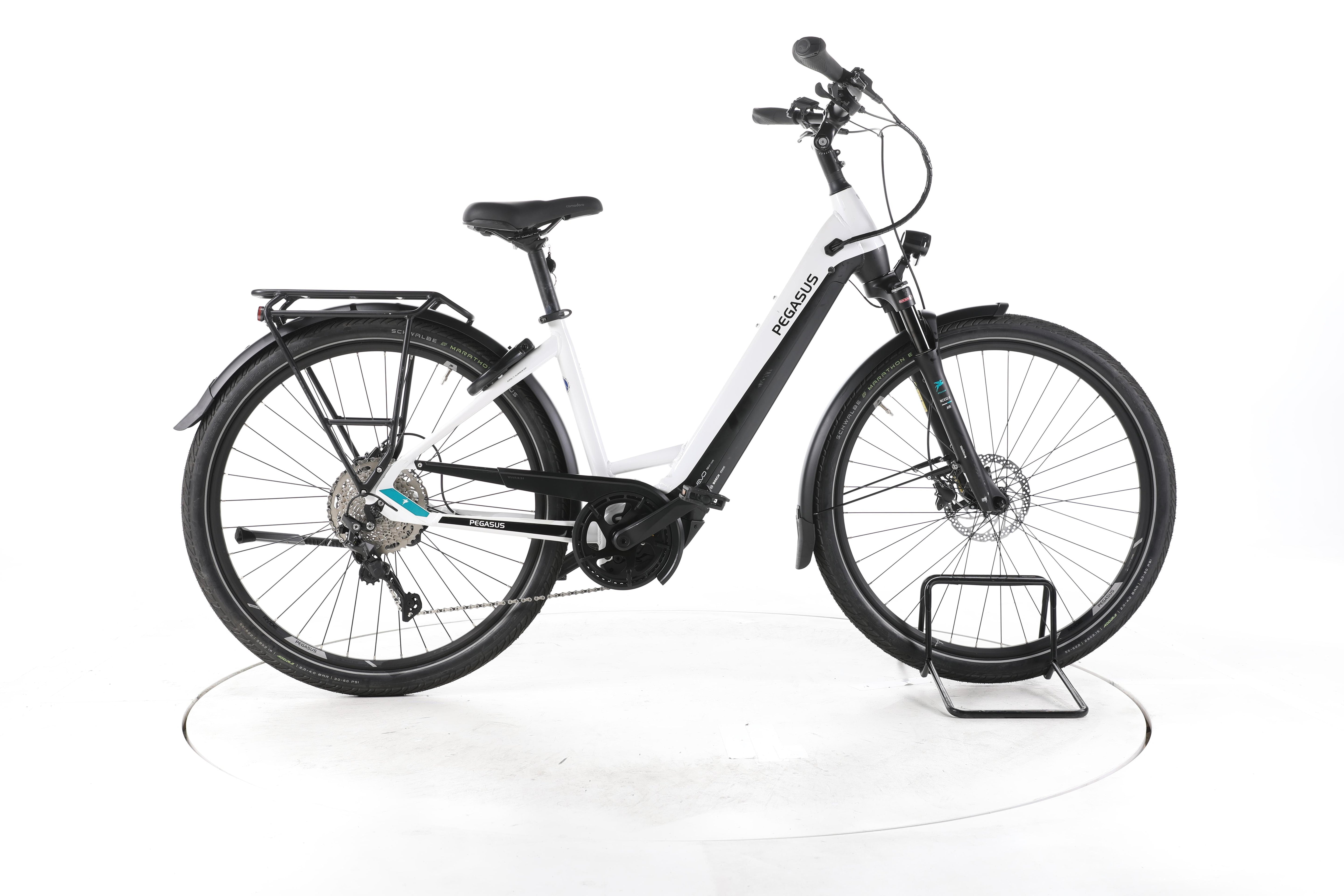 Pegasus Prenio Evo 10 Lite Trekking E-Bike Tiefeinsteiger - Image 1