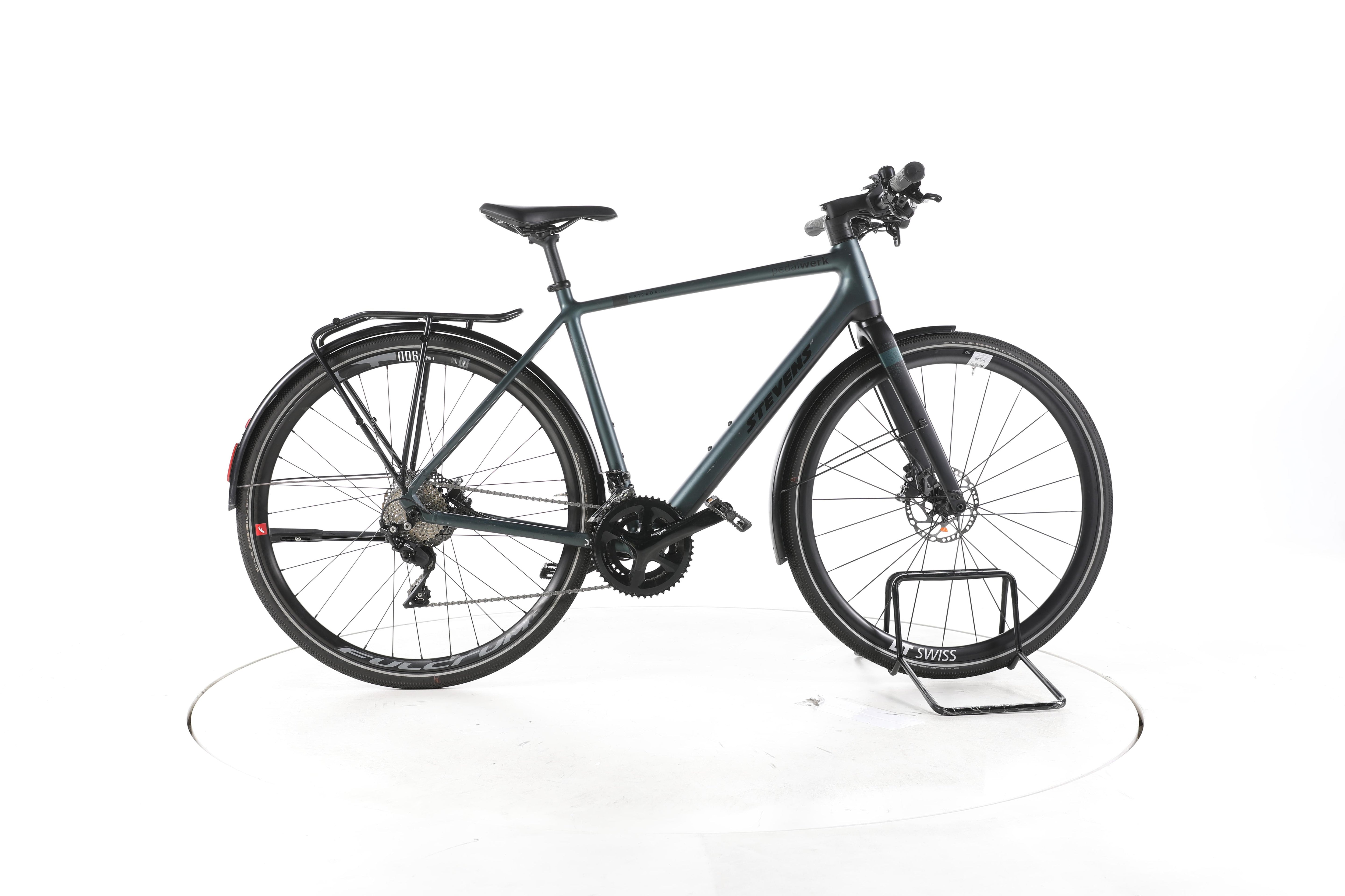Stevens E-Strada 6.3.4 Trekking E-Bike - Image 1