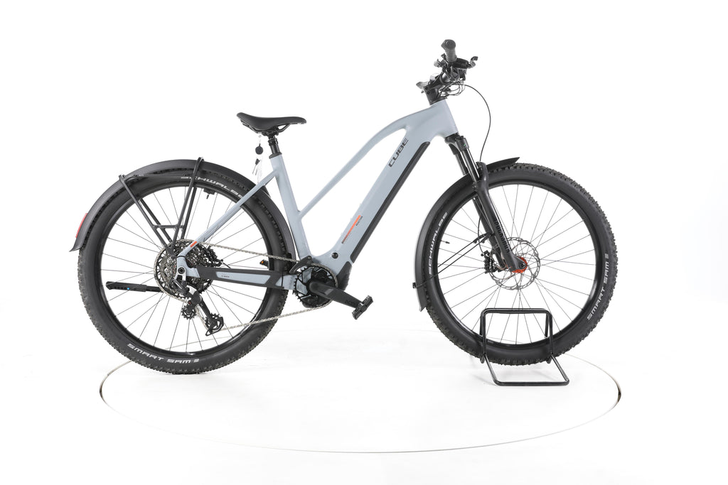 Cube Reaction Hybrid Race Trekking E-Bike 2025 - Image 1