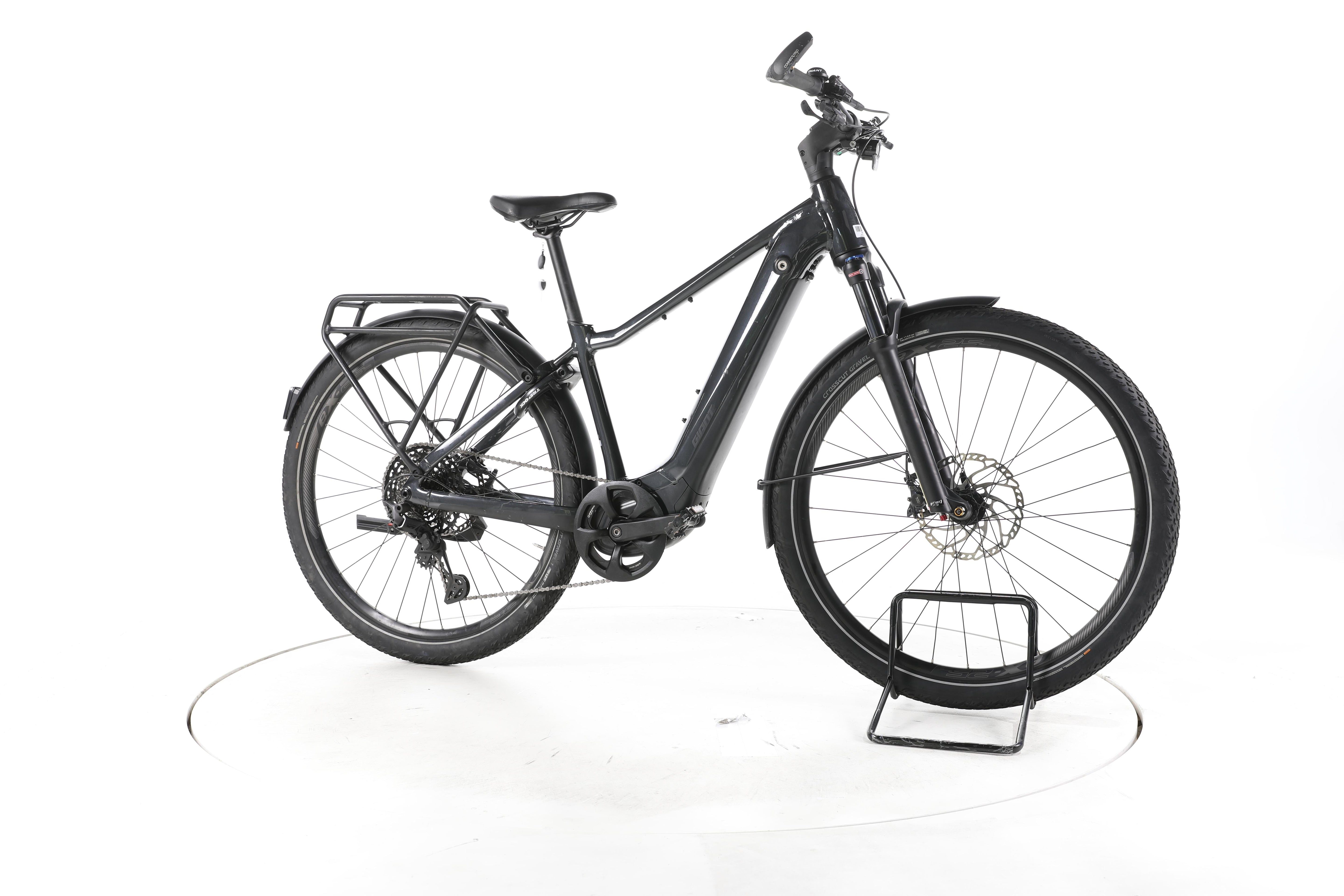 Giant Explore E+ Pro 0 Trekking E-Bike - Image 2
