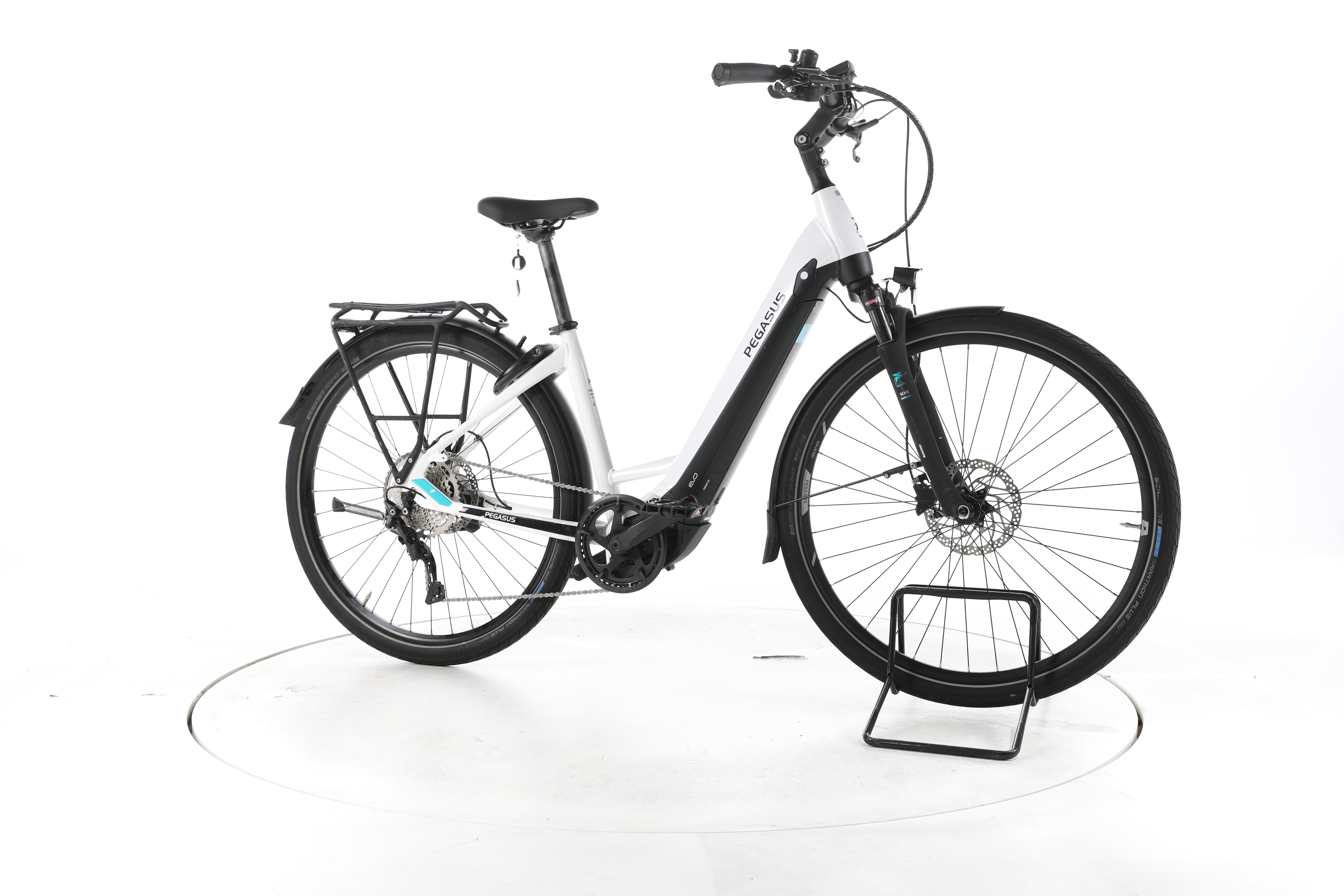 Pegasus Premio Evo Lite Trekking E-Bike Tiefeinsteiger - Image 2