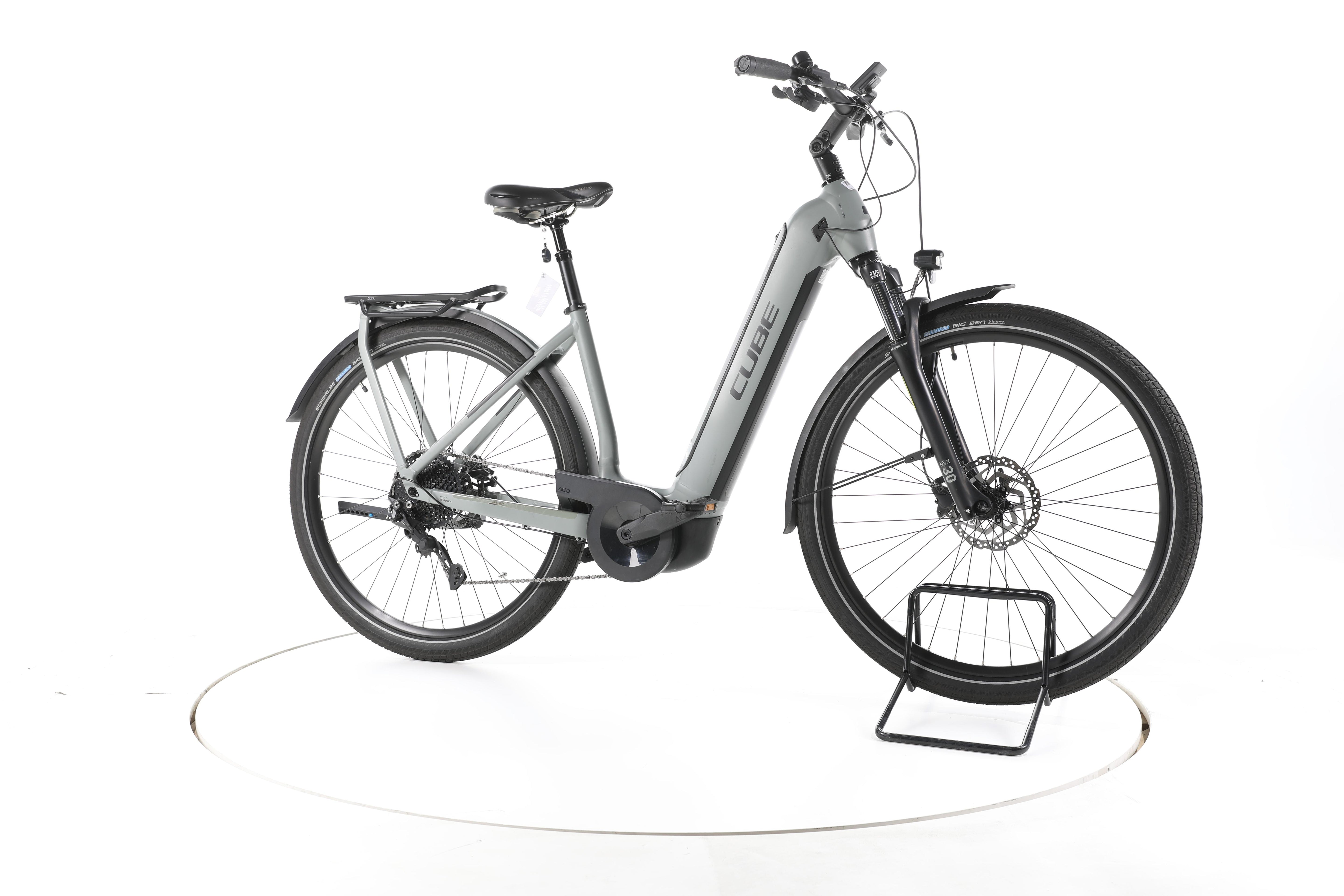 Cube Kathmandu Hybrid ONE Trekking E-Bike Tiefeinsteiger - Image 2