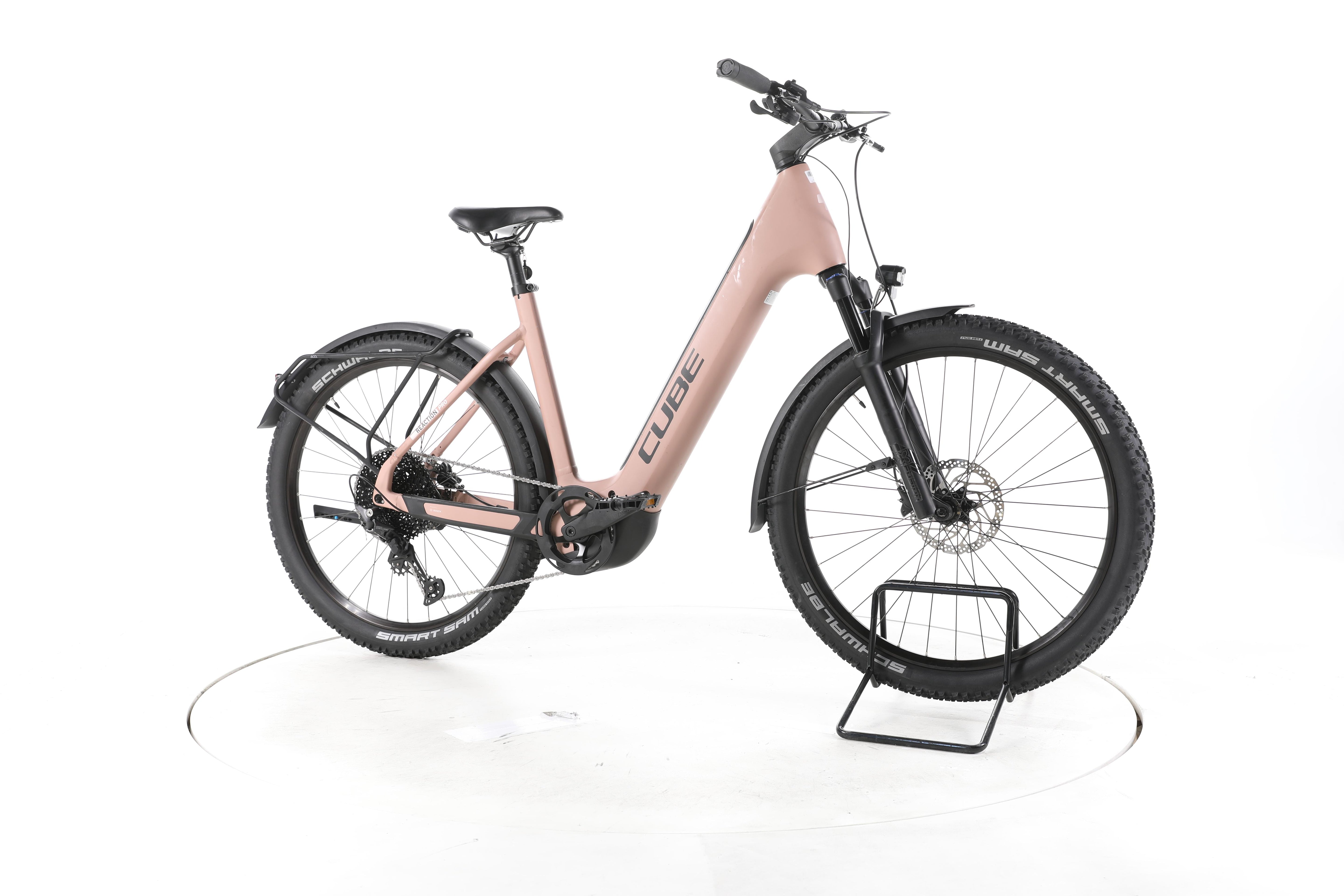 Cube Reaction Hybrid PRO Trekking E-Bike Tiefeinsteiger - Image 2