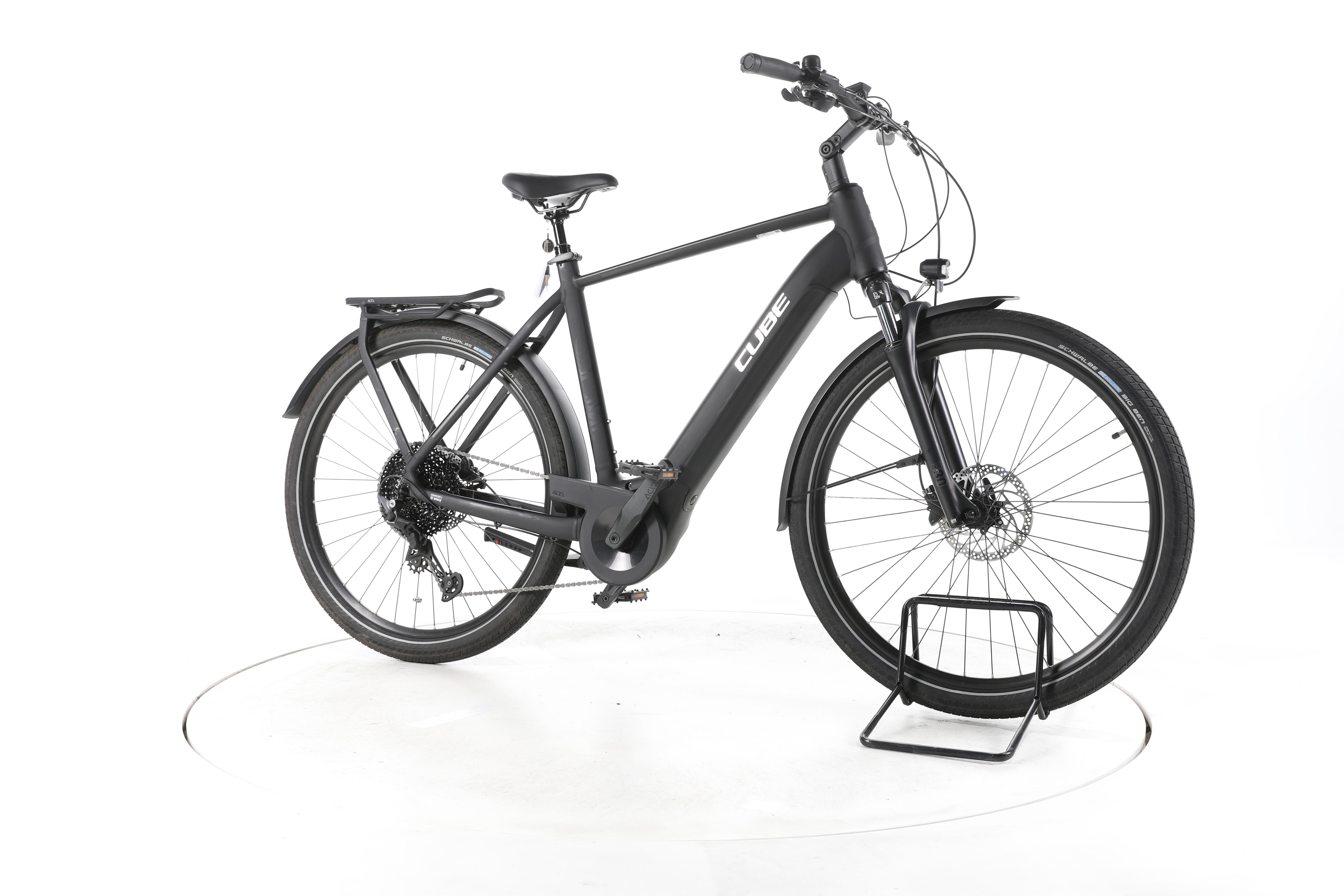 Cube Touring Hybrid Pro Trekking E-Bike - Image 2