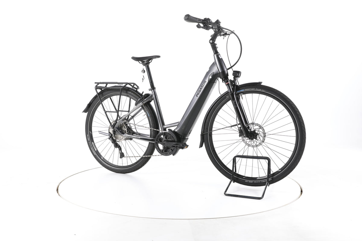 Pegasus Premio Evo 10 Lite Trekking E-Bike Tiefeinsteiger - Image 2