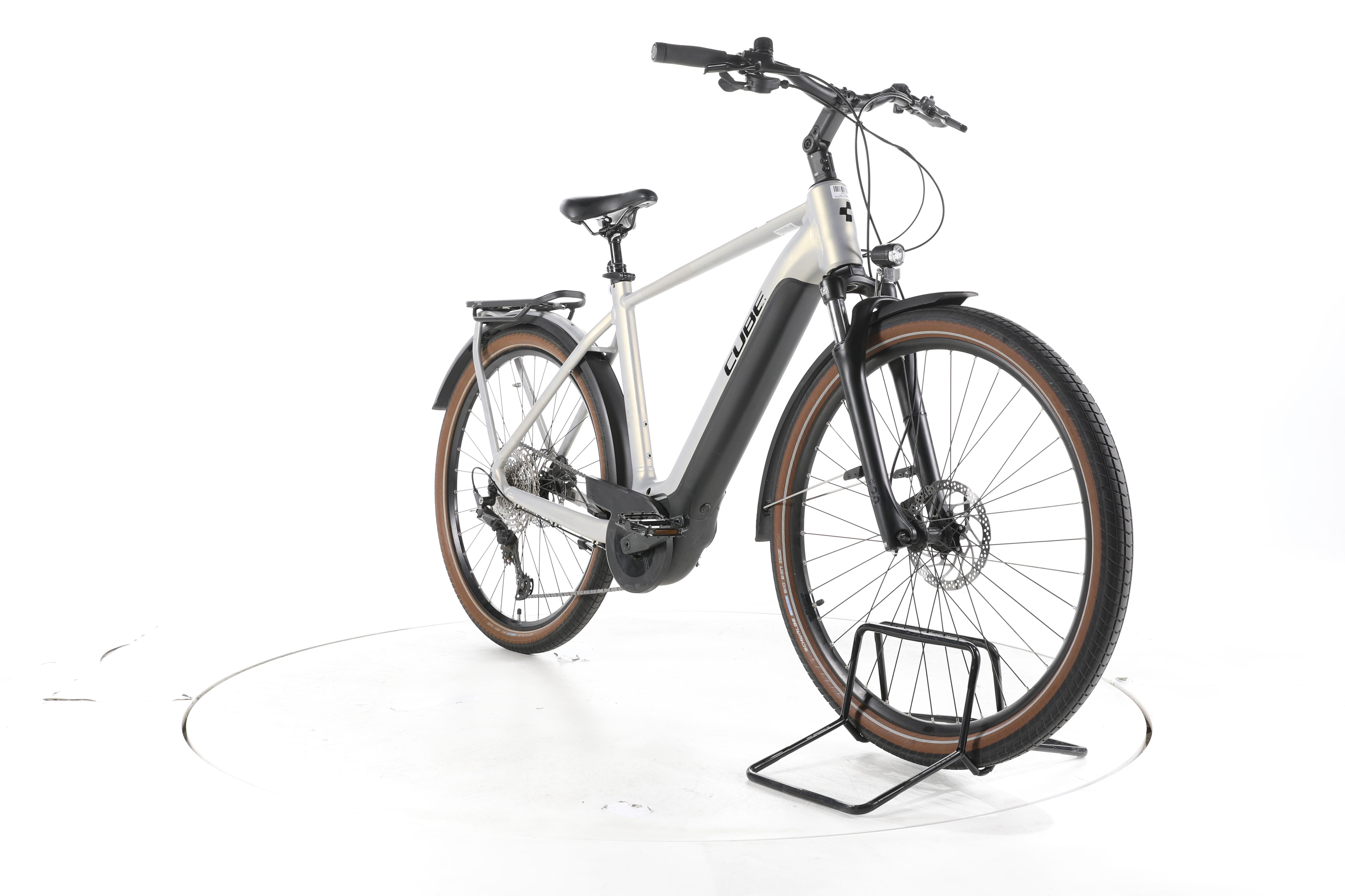 Cube Touring Hybrid Pro Trekking E-Bike - Image 3