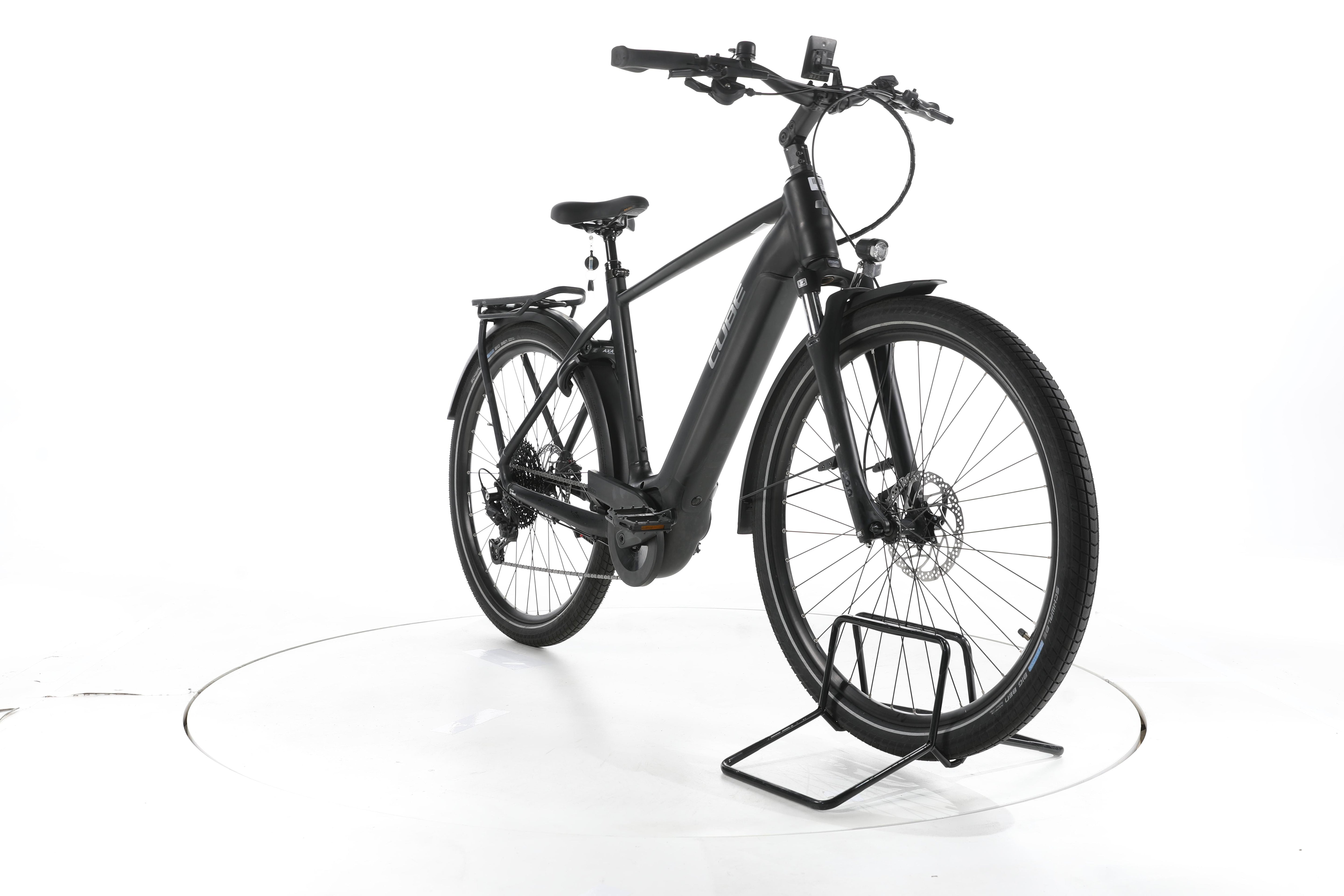 Cube Touring Hybrid Pro Trekking E-Bike - Image 3
