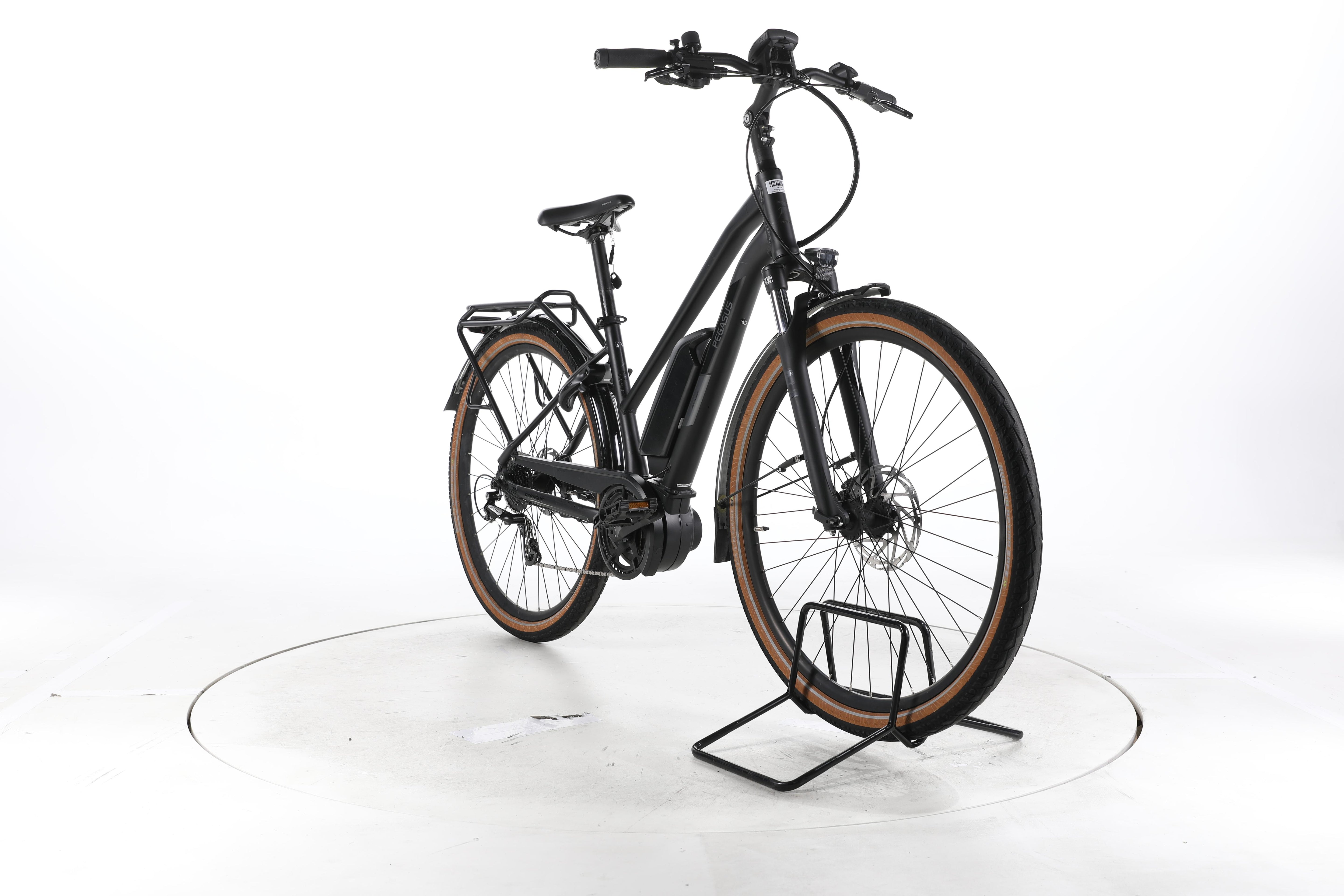 Pegasus Solero E8 Plus Trekking E-Bike - Image 3