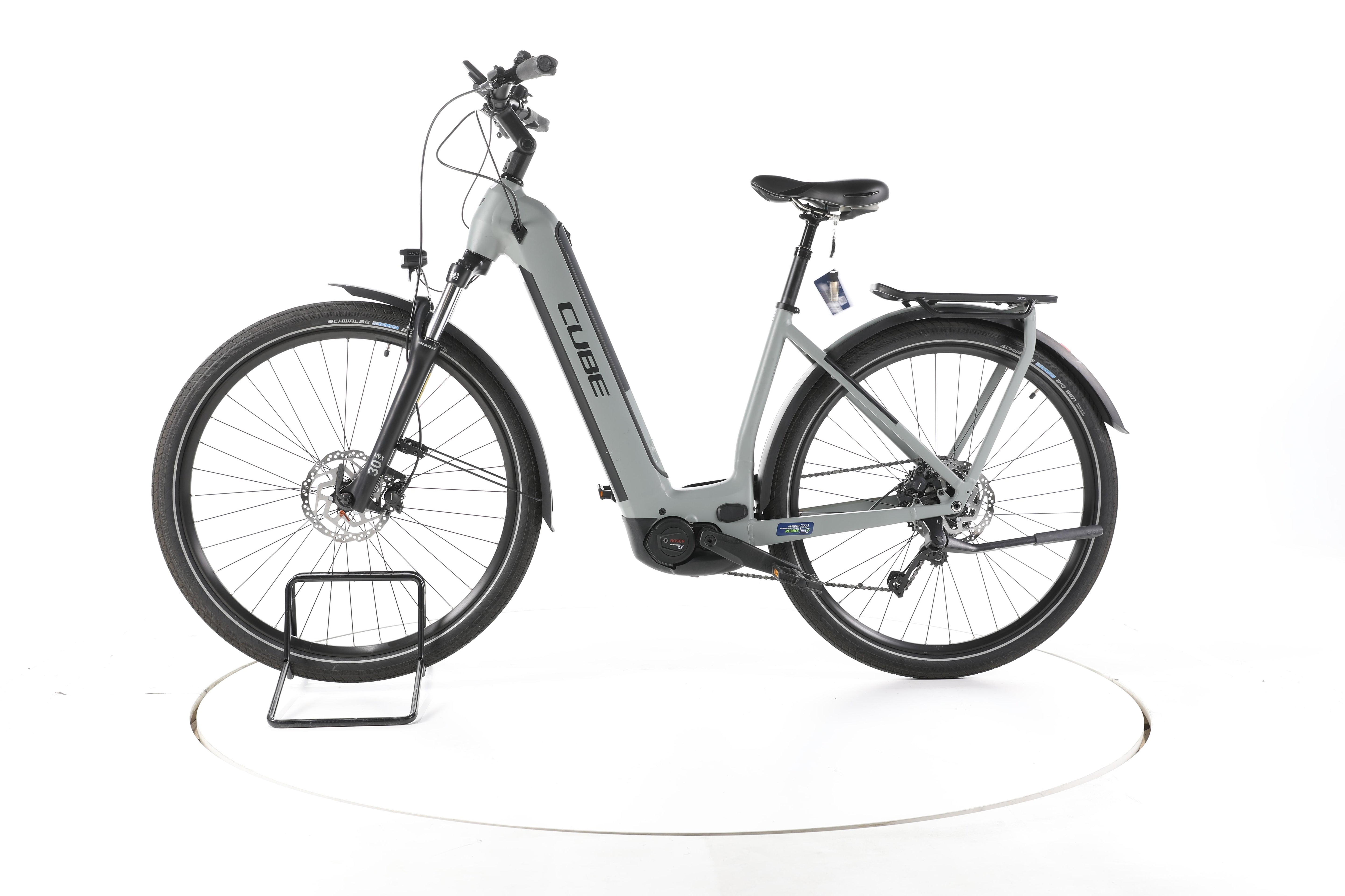 Cube Kathmandu Hybrid ONE Trekking E-Bike Tiefeinsteiger - Image 7