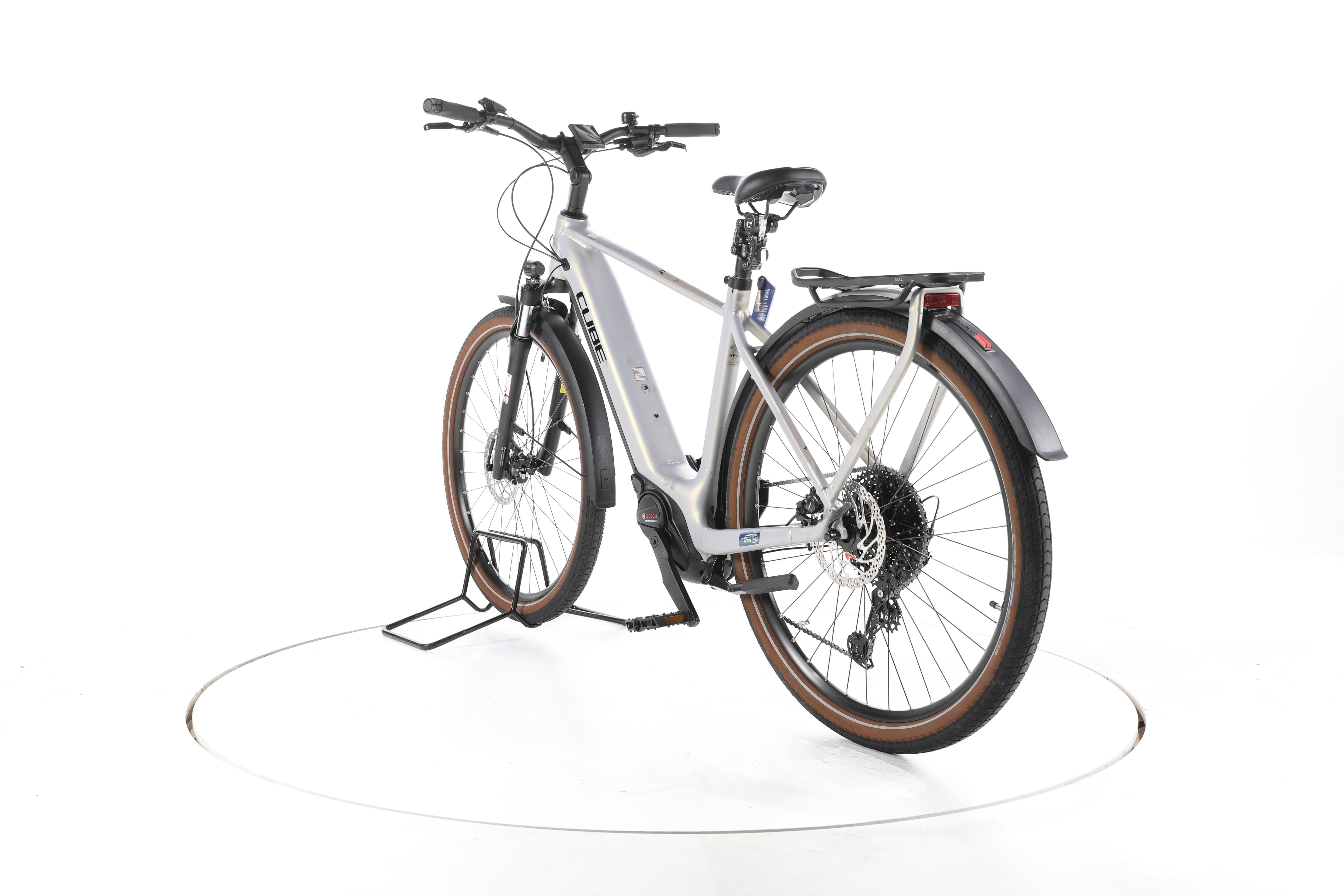 Cube Touring Hybrid Pro Trekking E-Bike - Image 9