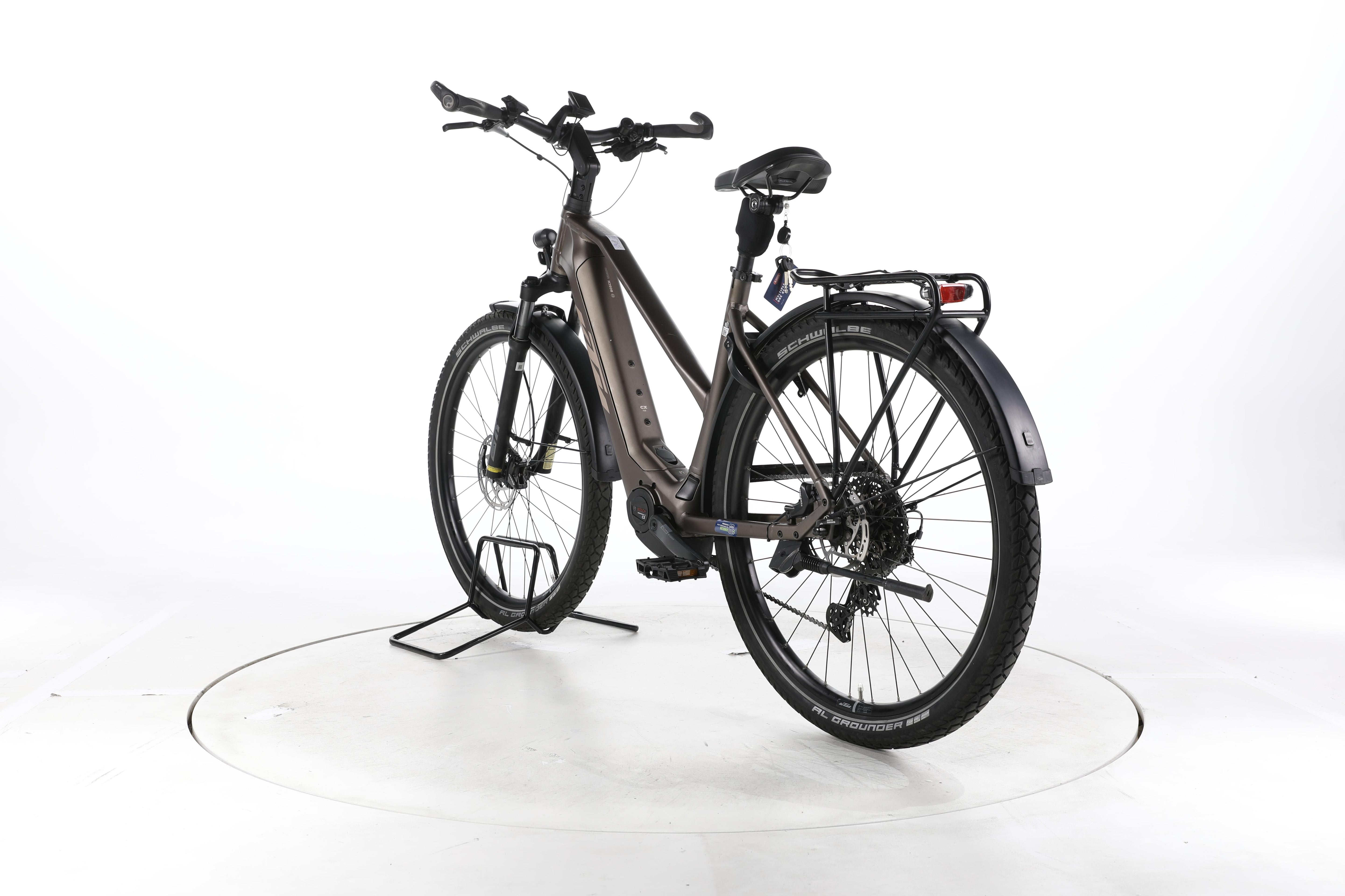 KTM Macina Gran 710 Trekking E-Bike - Image 9