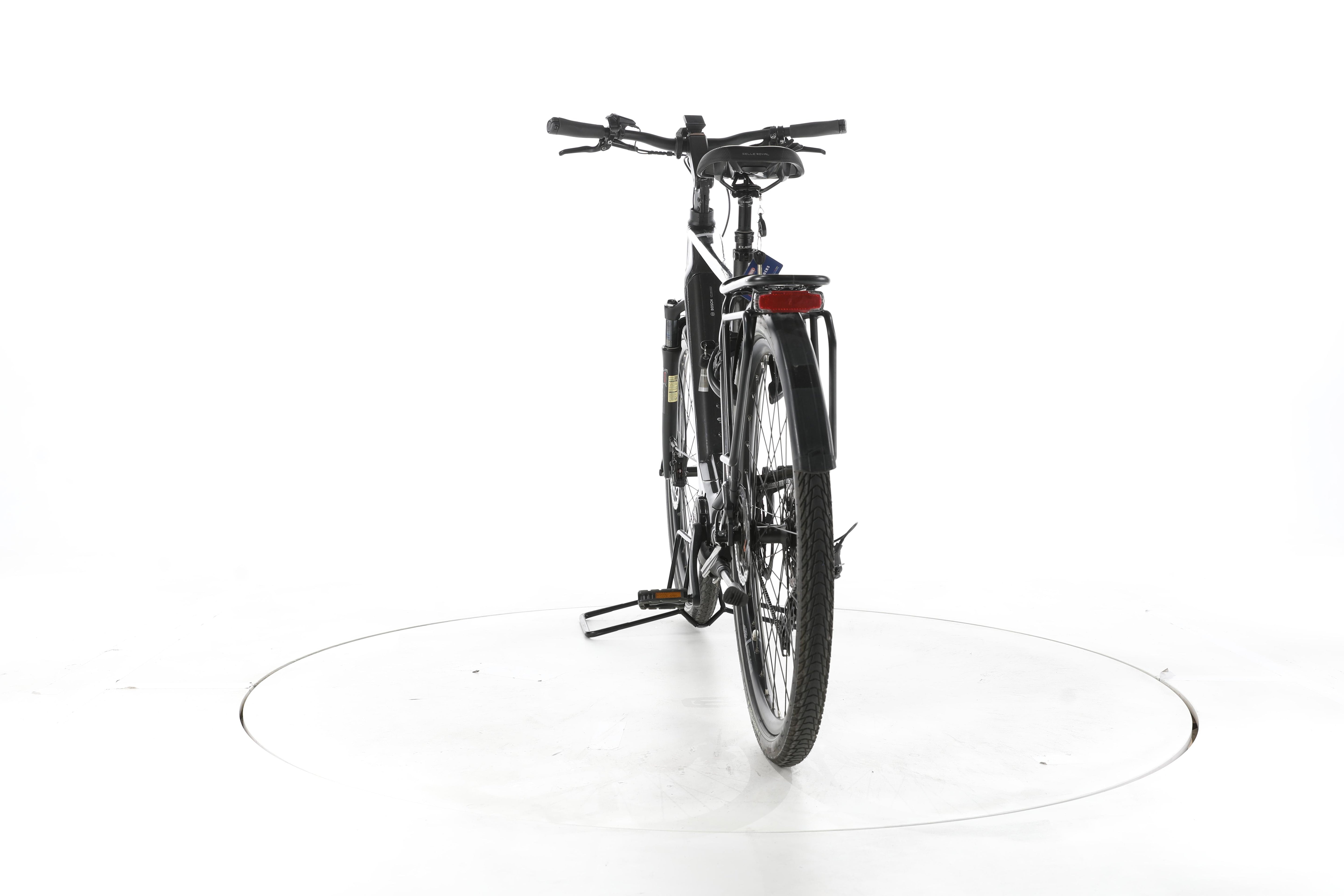 KTM Macina Style 730 Trekking E-Bike - Image 10