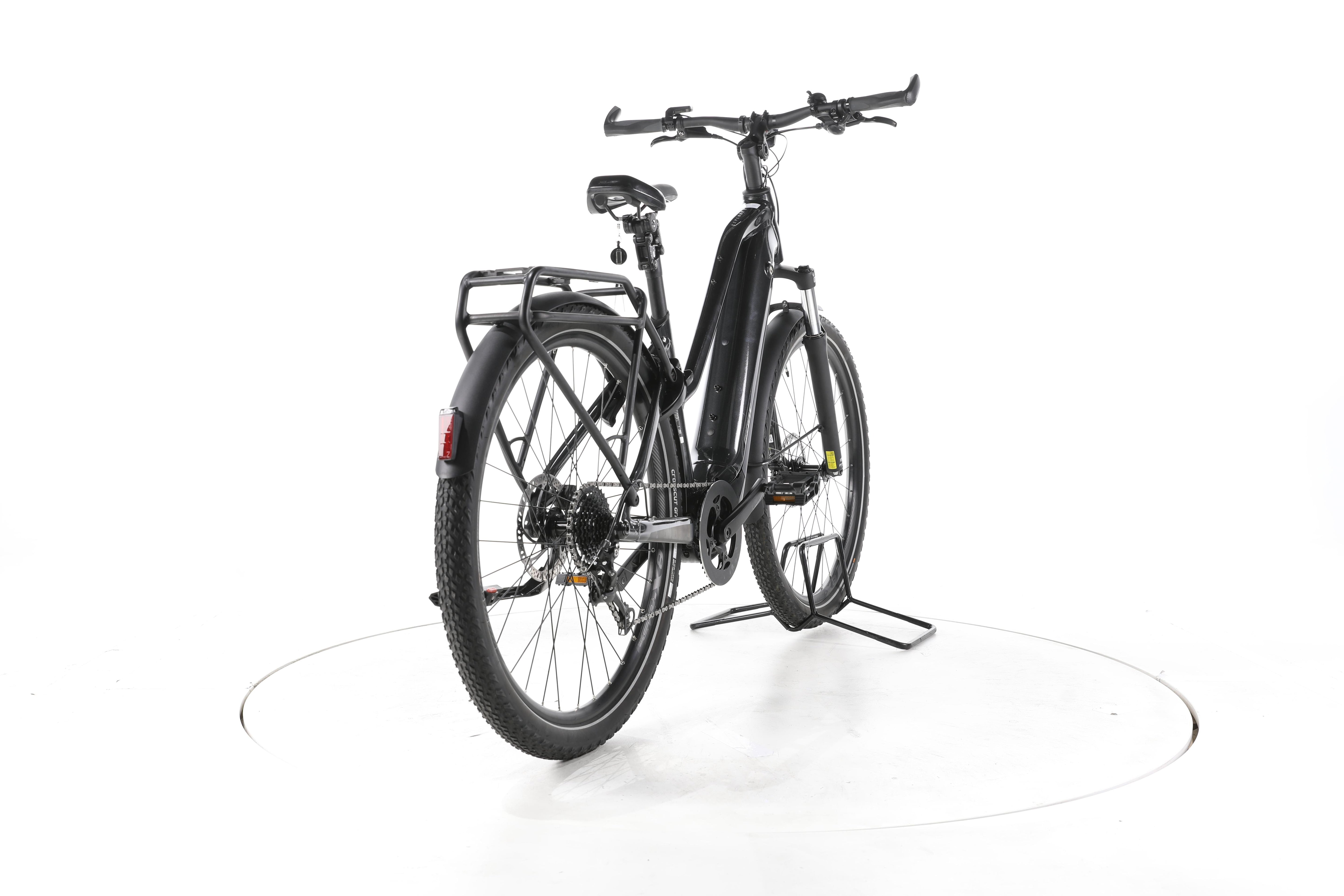 Giant Explore E + 2 STA Trekking E-Bike - Image 11