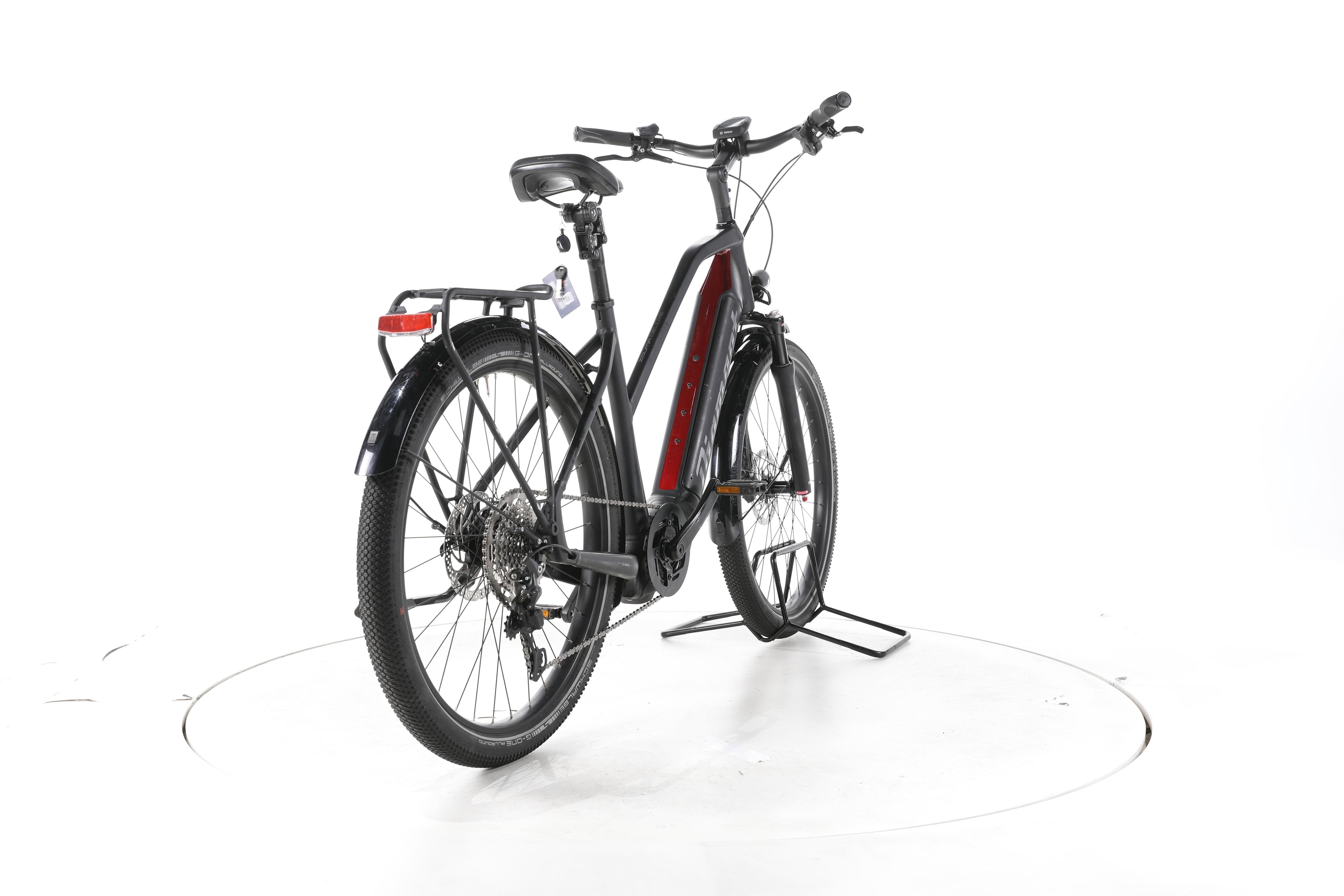 Diamant Zouma Deluxe+ Trekking E-Bike - Image 11