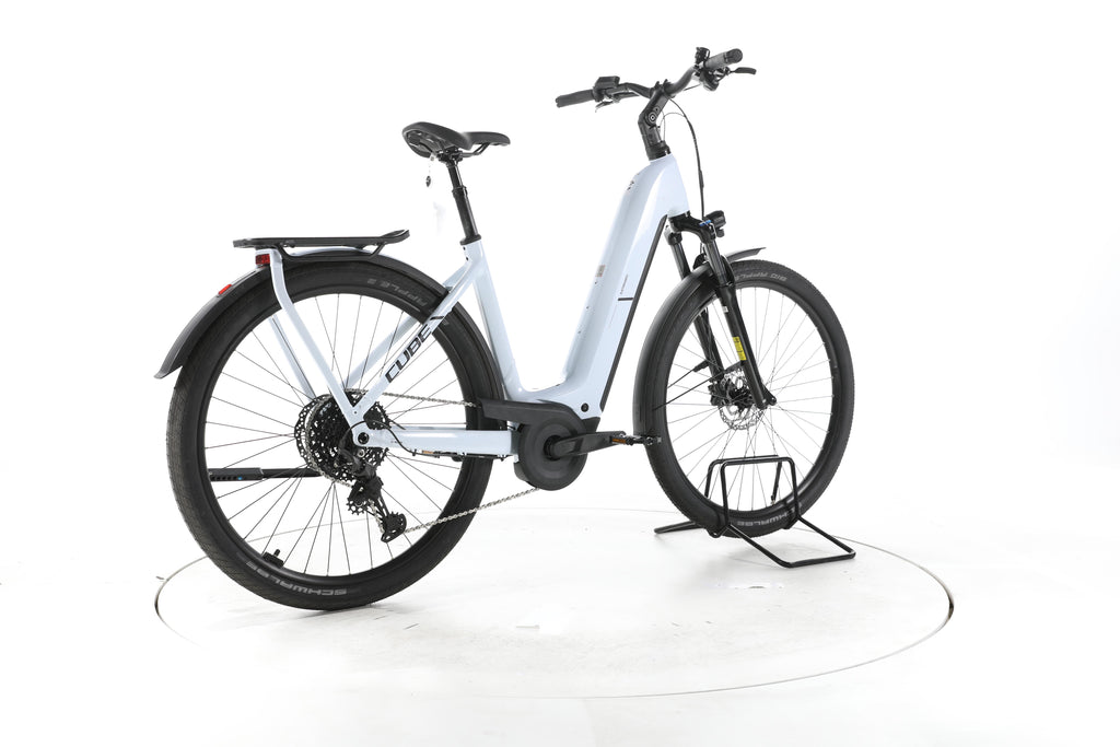 Cube Kathmandu Hybrid ONE Trekking E-Bike Tiefeinsteiger 2025 - Image 12