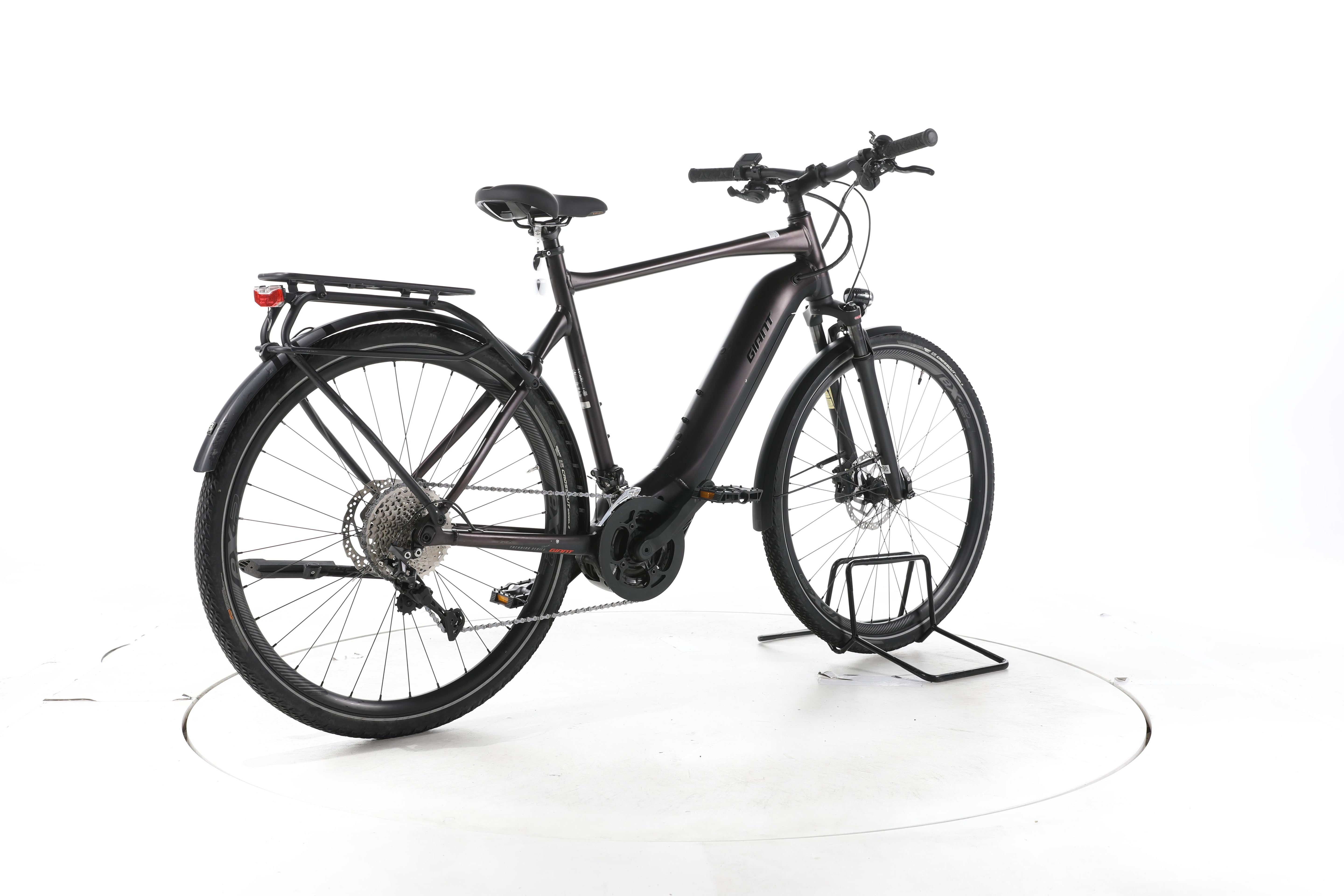 Giant Explore E+ Pro 1 Trekking E-Bike - Image 12