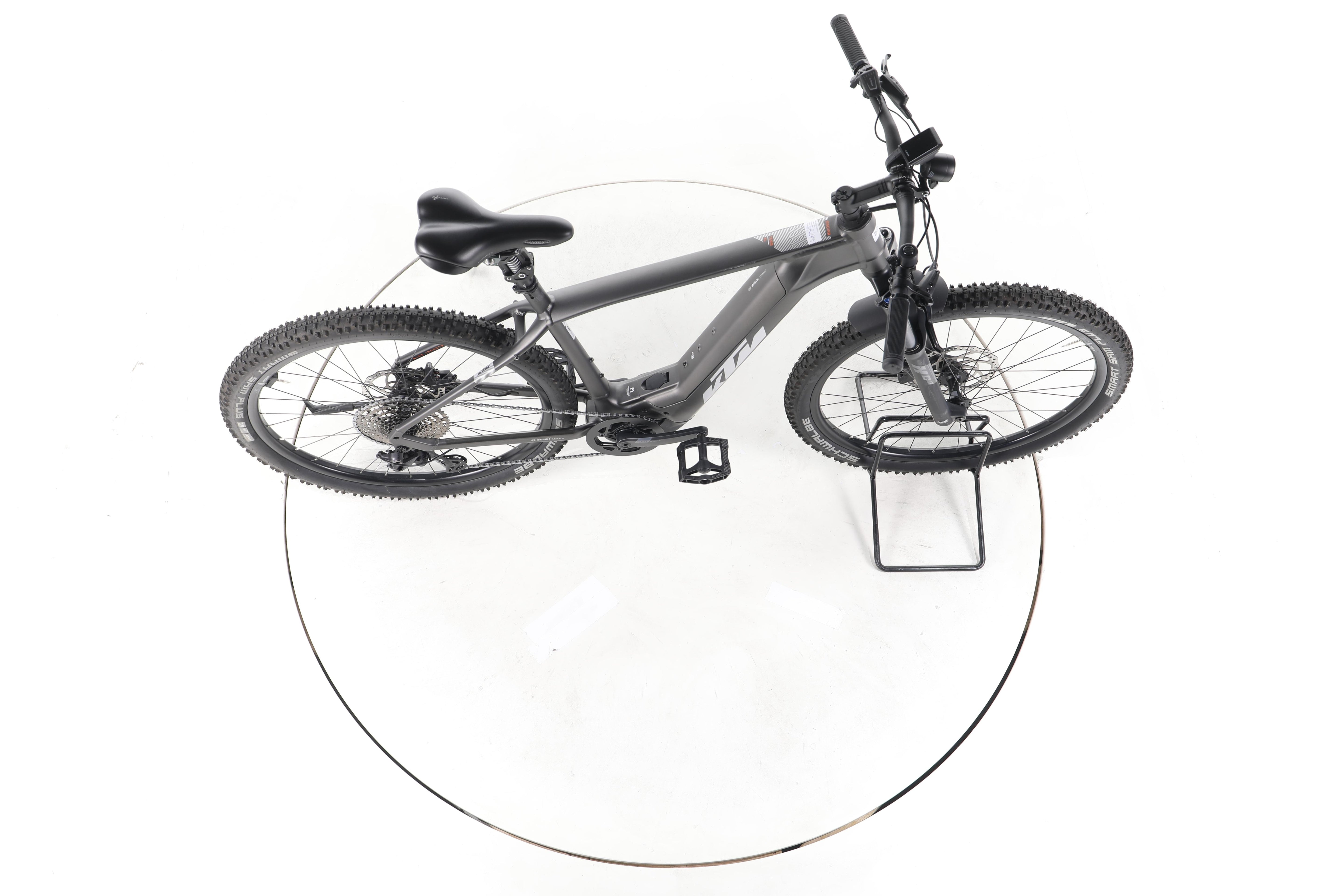 KTM Macina Team LFC Trekking E-Bike - Image 13