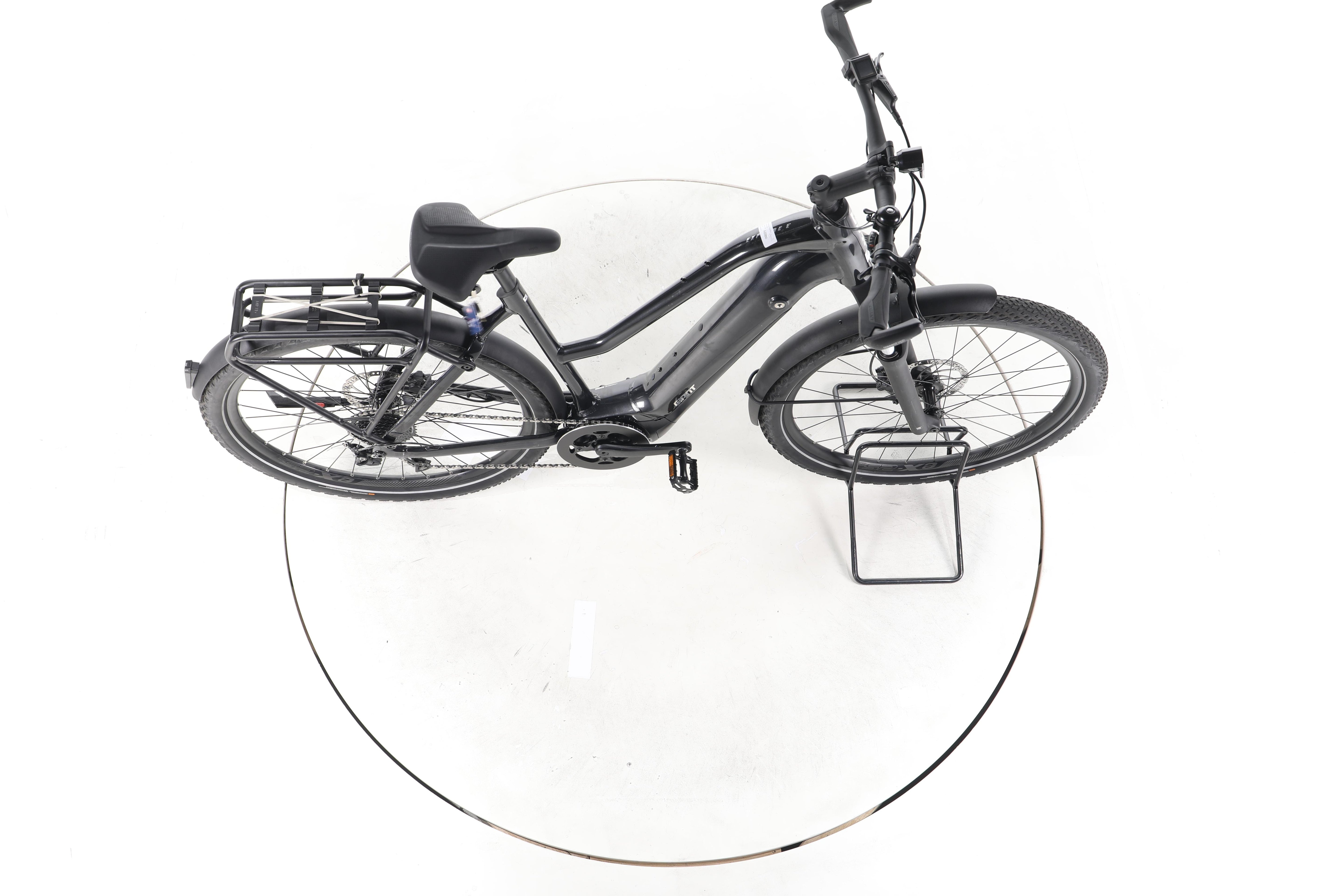 Giant Explore E+ 2 Trekking E-Bike - Image 13